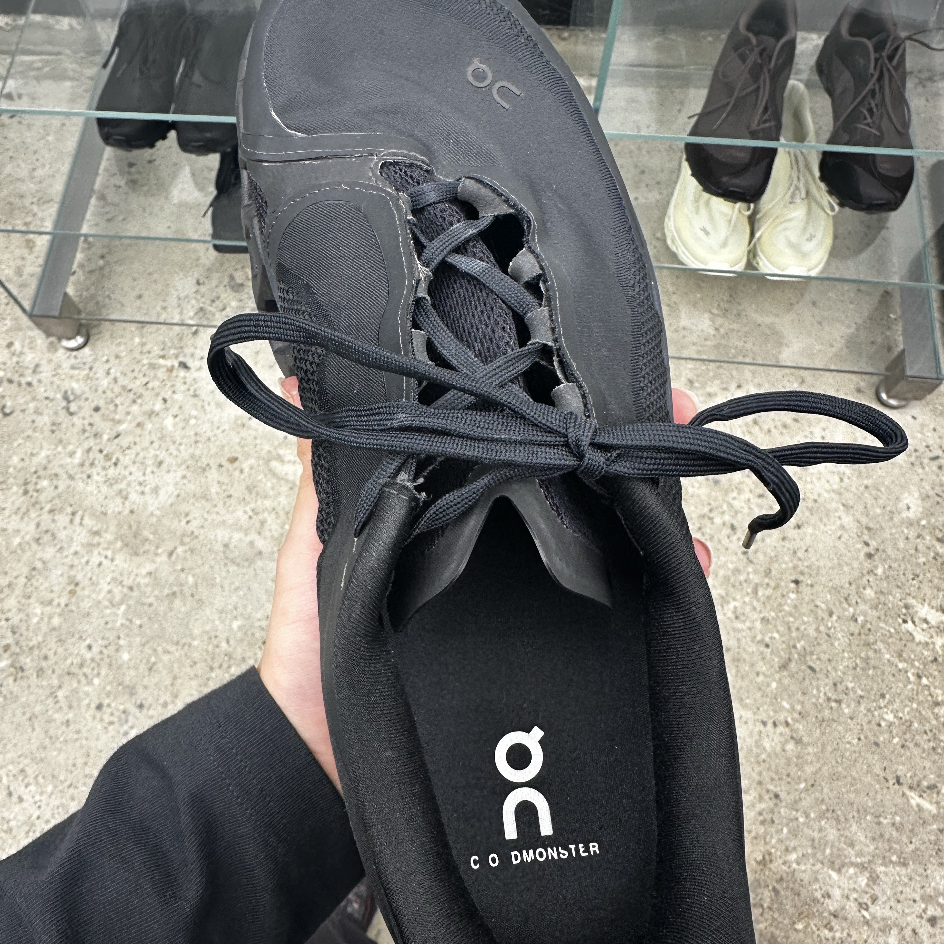 On Running x Post Archive Faction (Paf) Cloudmonster 2 Black Magnet 착용 스타일