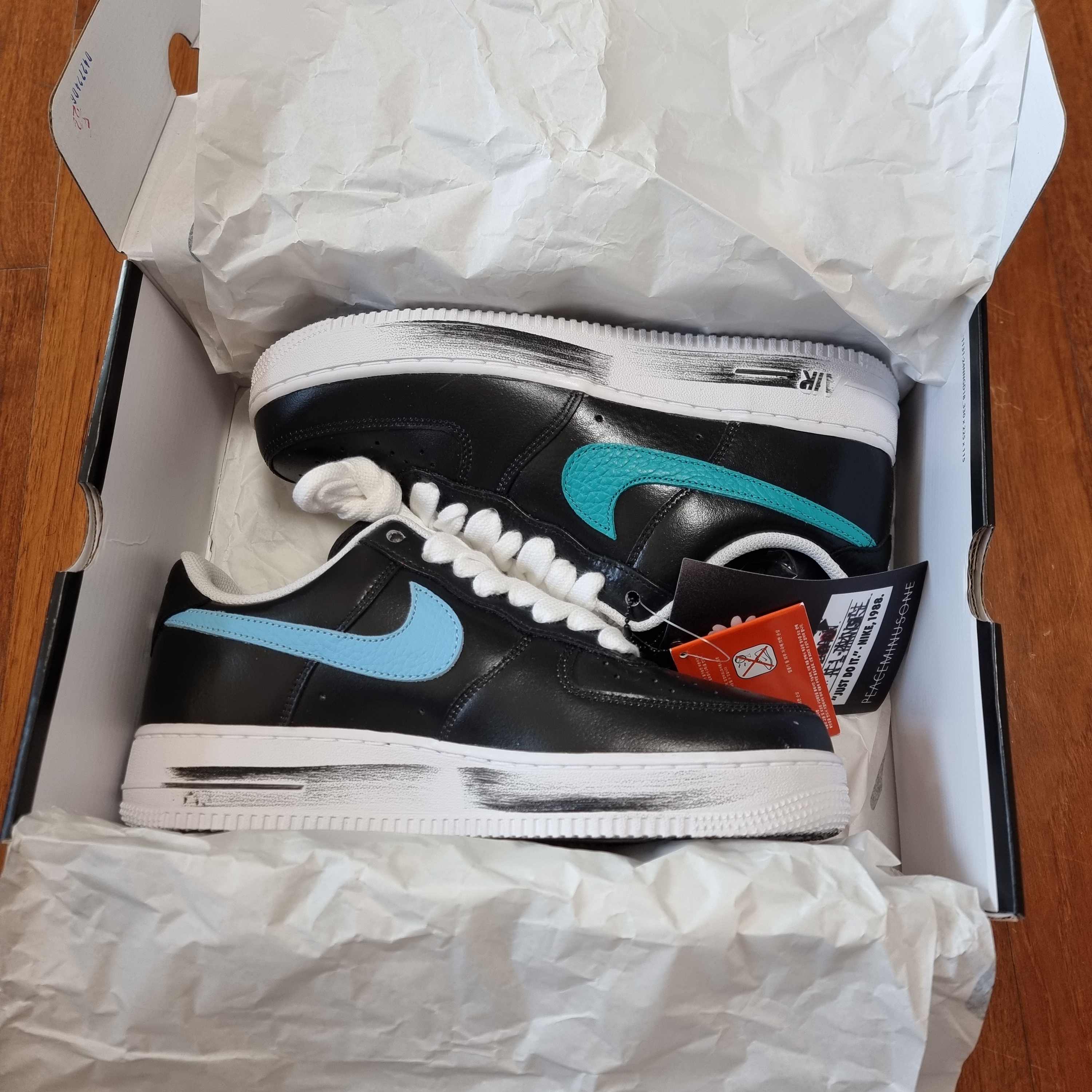 Nike x Peaceminusone Air Force 1 Low Para-Noise 3.0 Black and Multicolor 착용 스타일