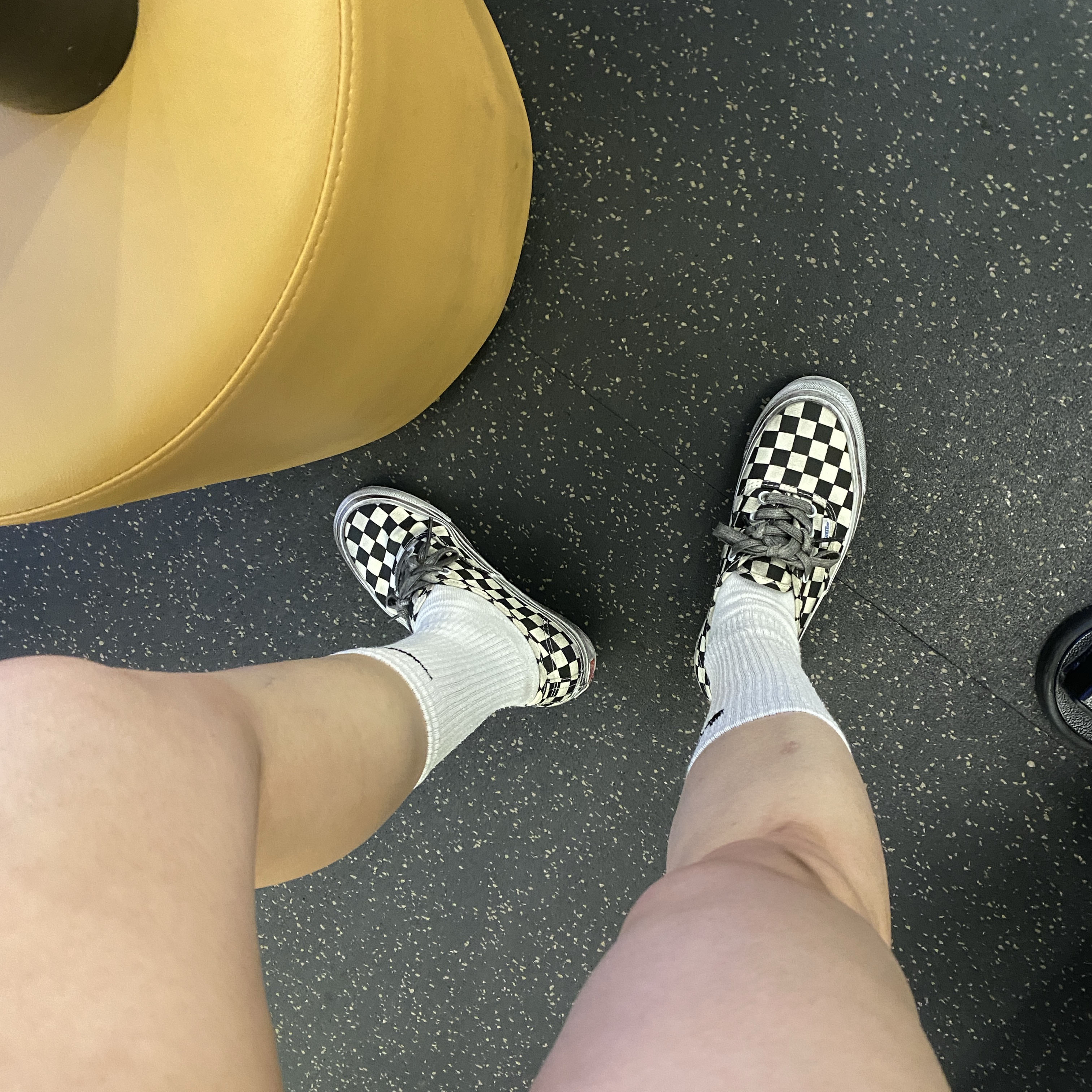Vans Vault OG Authentic LX Checkerboard Stressed Black 착용 스타일 - 2