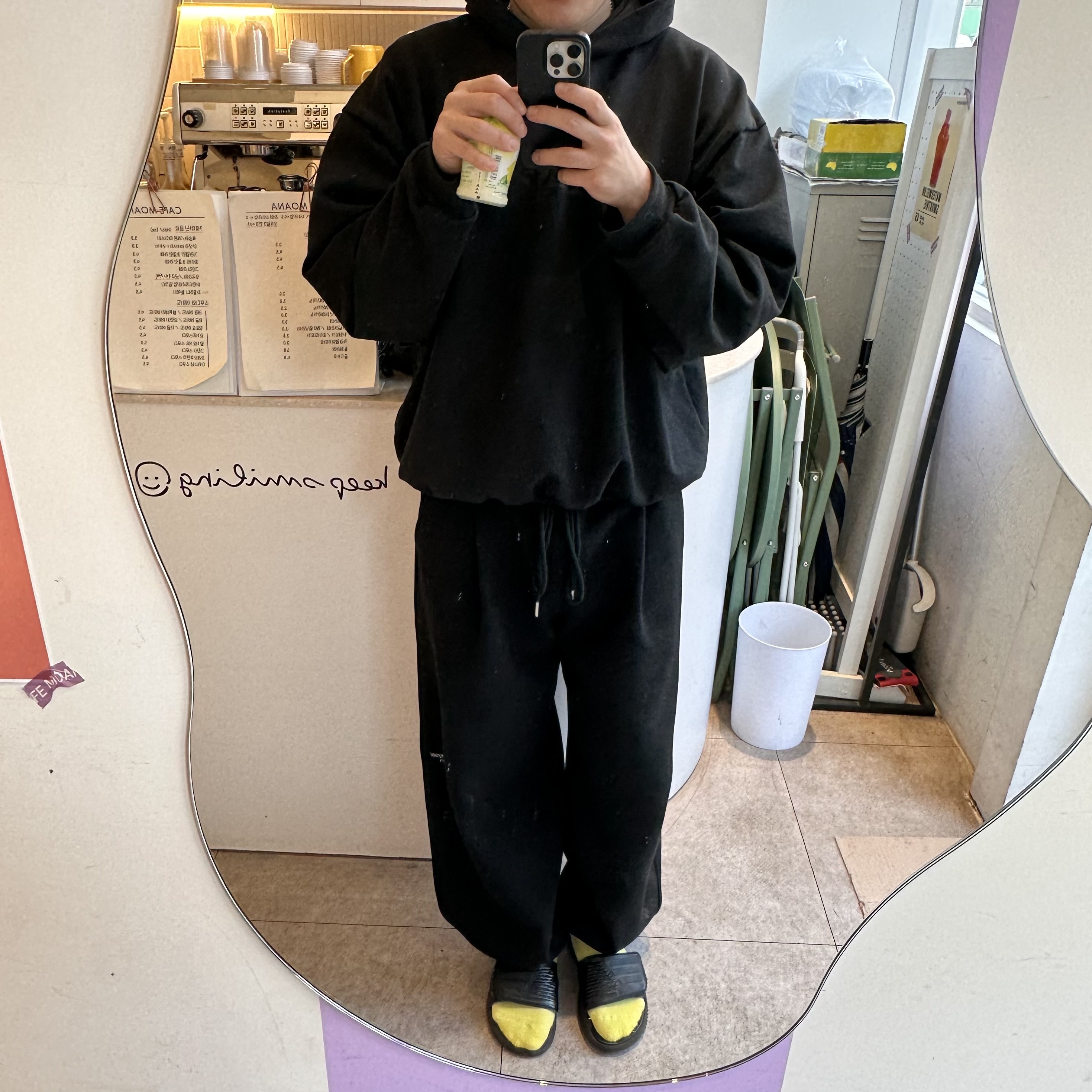 Undermycar Mu.03 Anti Fxxking Logo Play Oversized Sweat Jogger Black, IAB Studio Lime Black White Socks (3 Pack) 착용 스타일 - 1