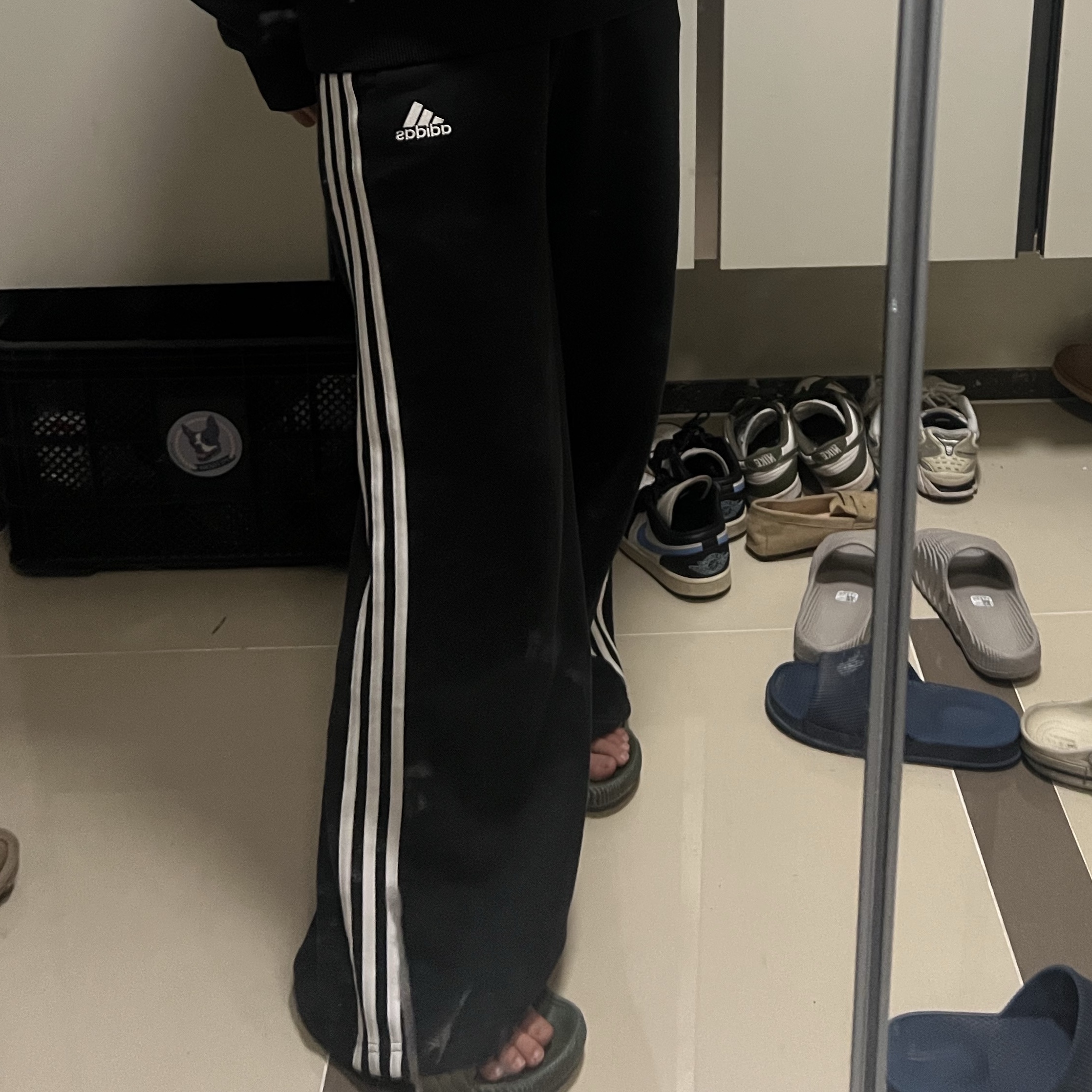 (W) Adidas Essentials 3-Stripes French Terry Wide Pants Black - KR Sizing 착용 스타일