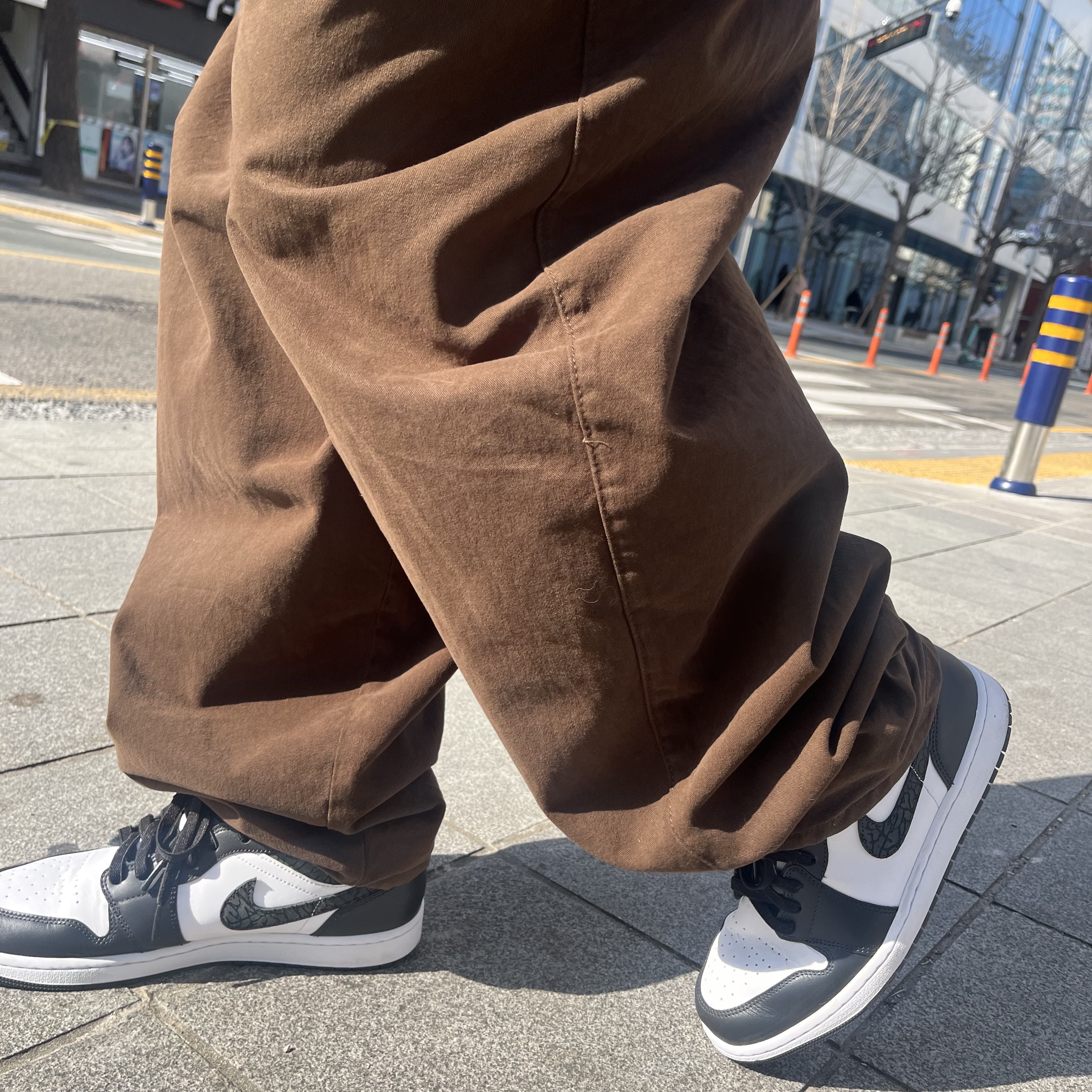 Jordan 1 Mid SE Off Noir Black White 착용 스타일