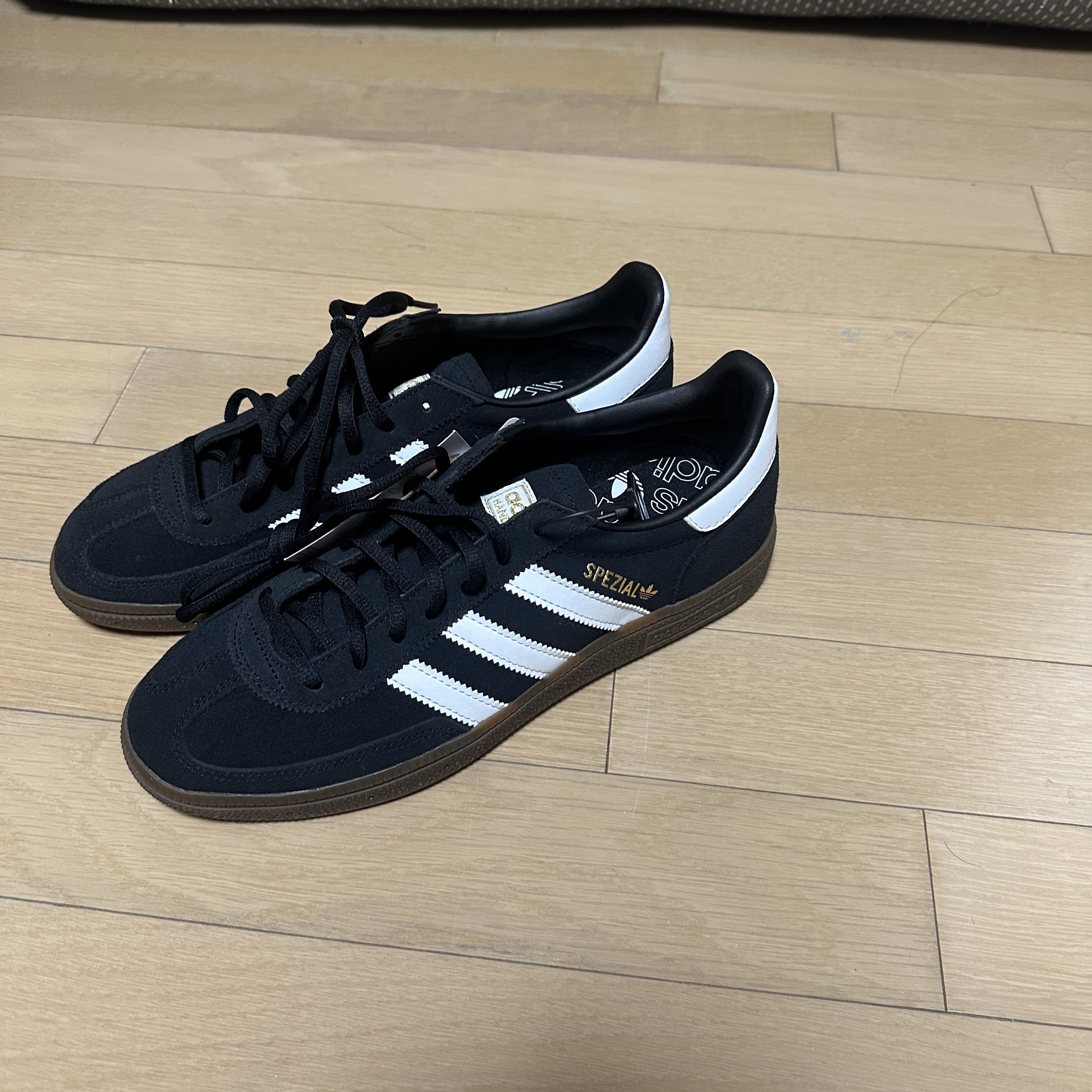 Adidas Spezial Handball Core Black 착용 스타일