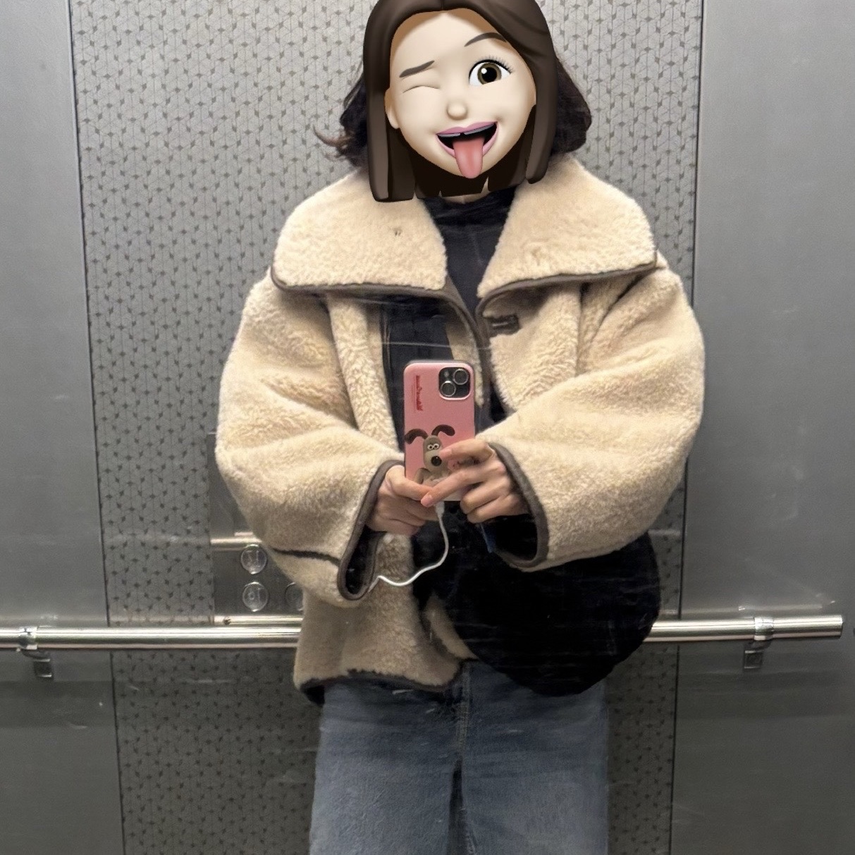 (W) Arket Short Liner Jacket Beige 착용 스타일