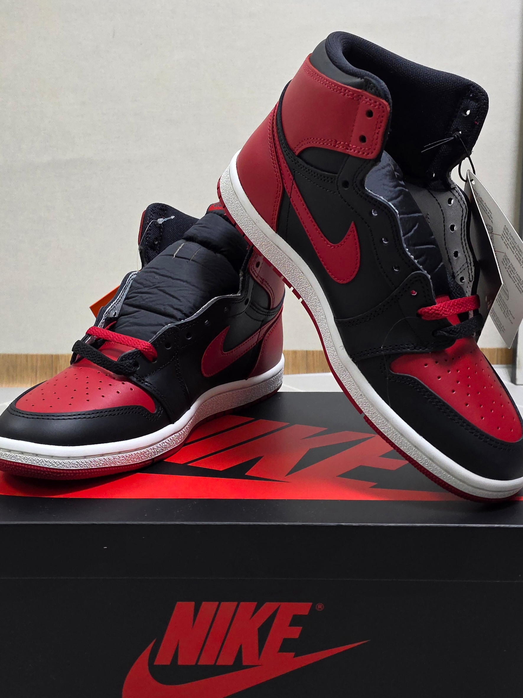 Jordan 1 High 85 Bred 착용 스타일 - 2