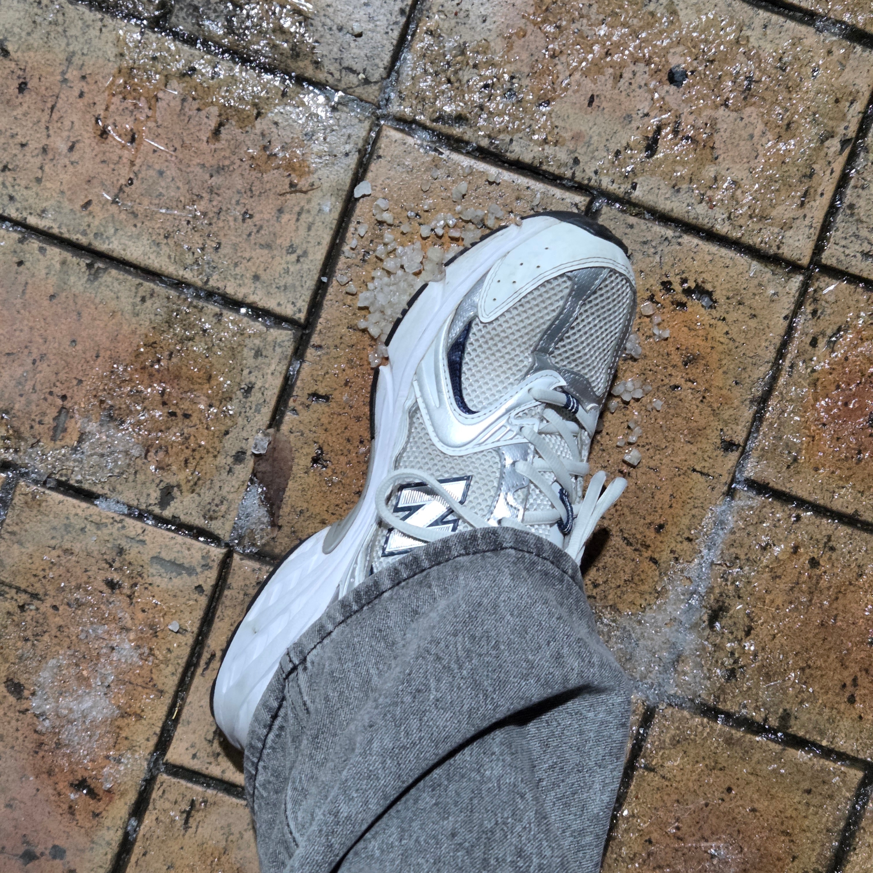 New Balance 530 White 착용 스타일