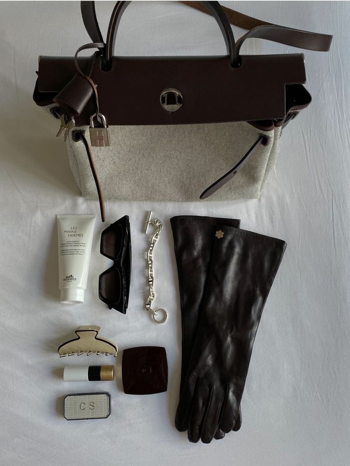 Hermes Herbag Zip 31 Bag Military Canvas Hunter Cowhide & Palladium Beton Rouge Sellier, Hermes Les Mains Complete Hand Care 50ml 착용 스타일 - 1