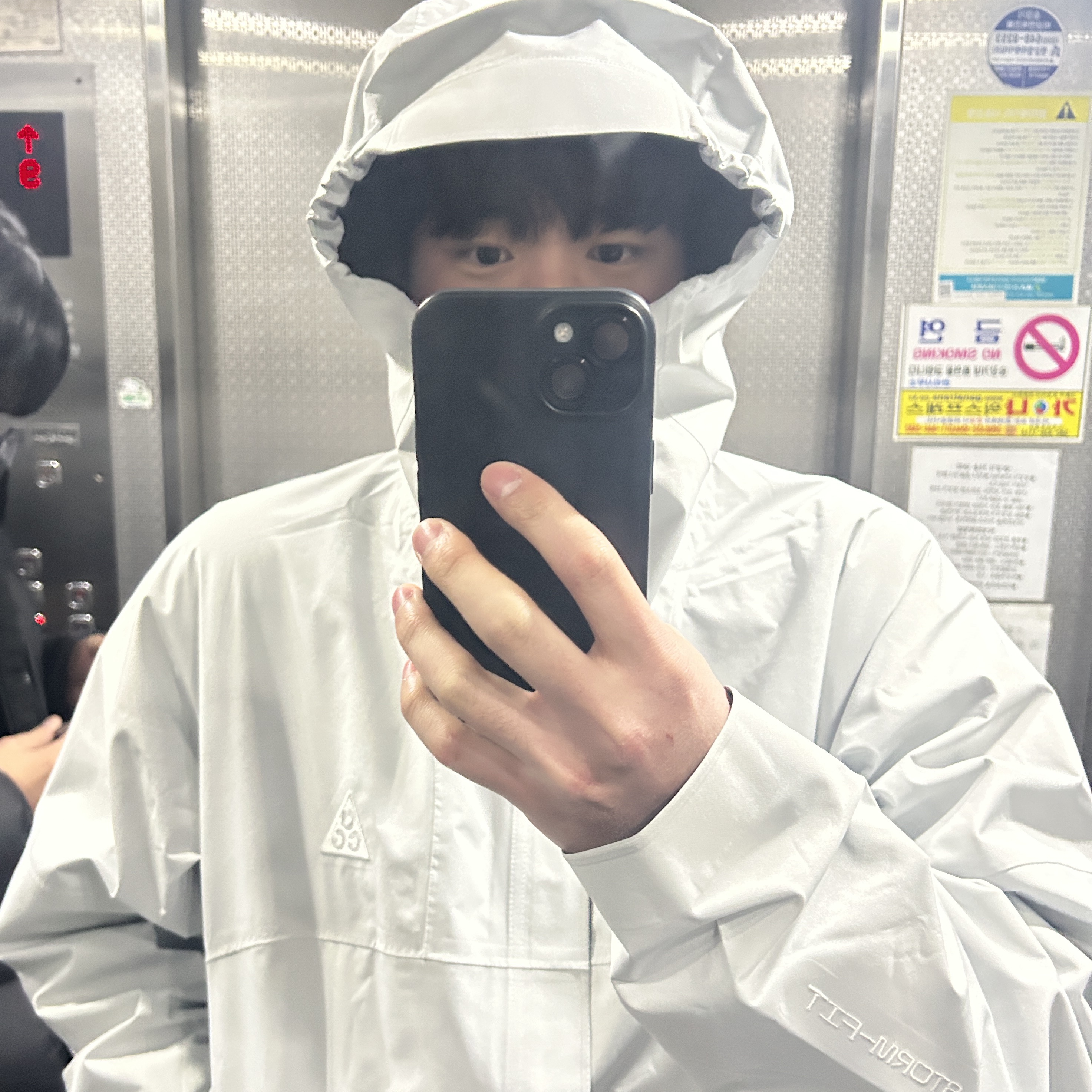 Nike ACG Storm-Fit ADV Cascade Rains Full Zip Jacket Photon Dust - Asia 착용 스타일