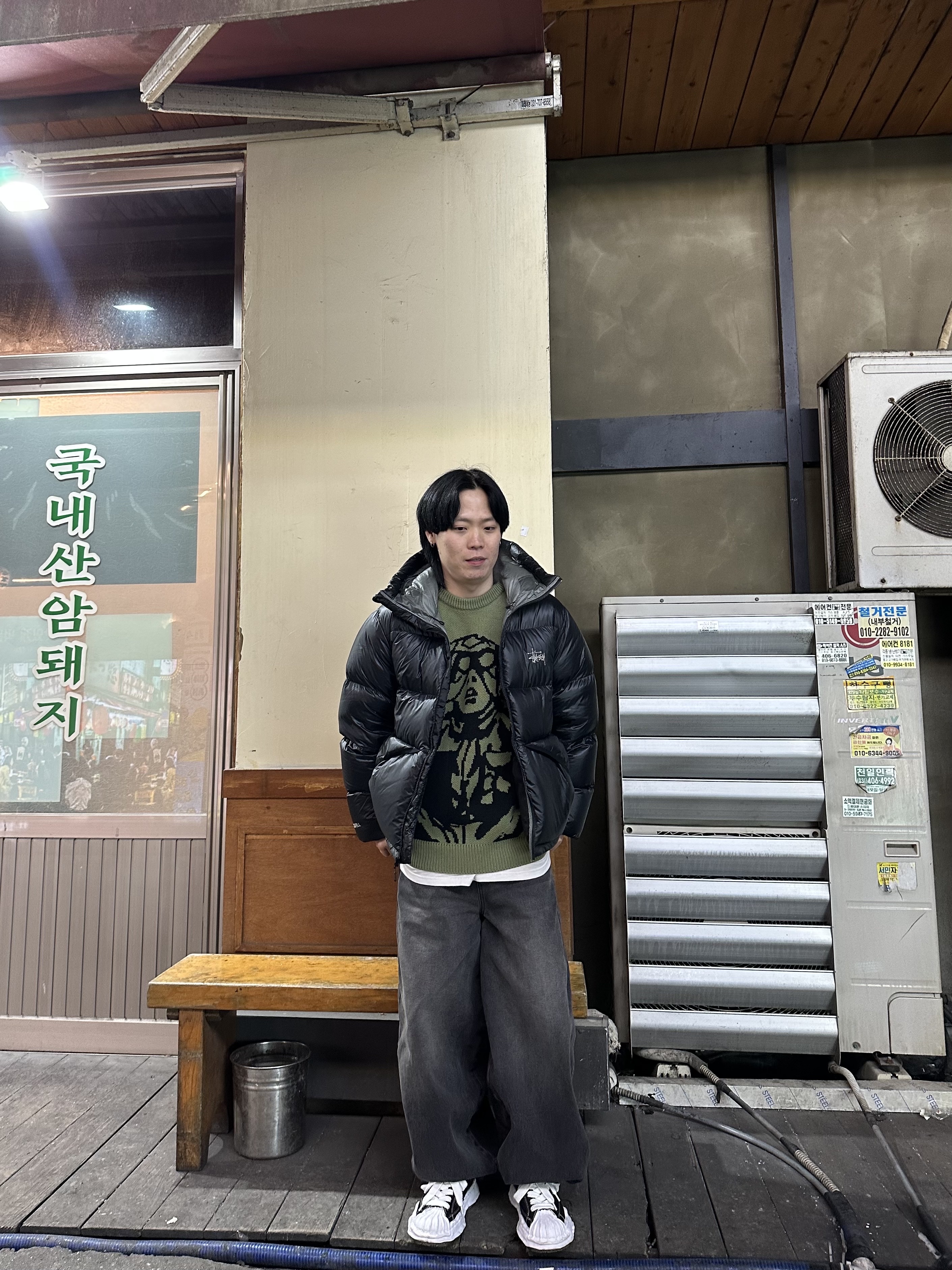Stussy Down Parka Micro Ripstop Phantom Black, Maison Mihara Yasuhiro Blakey OG Sole Canvas Low-top Sneakers Black White 착용 스타일