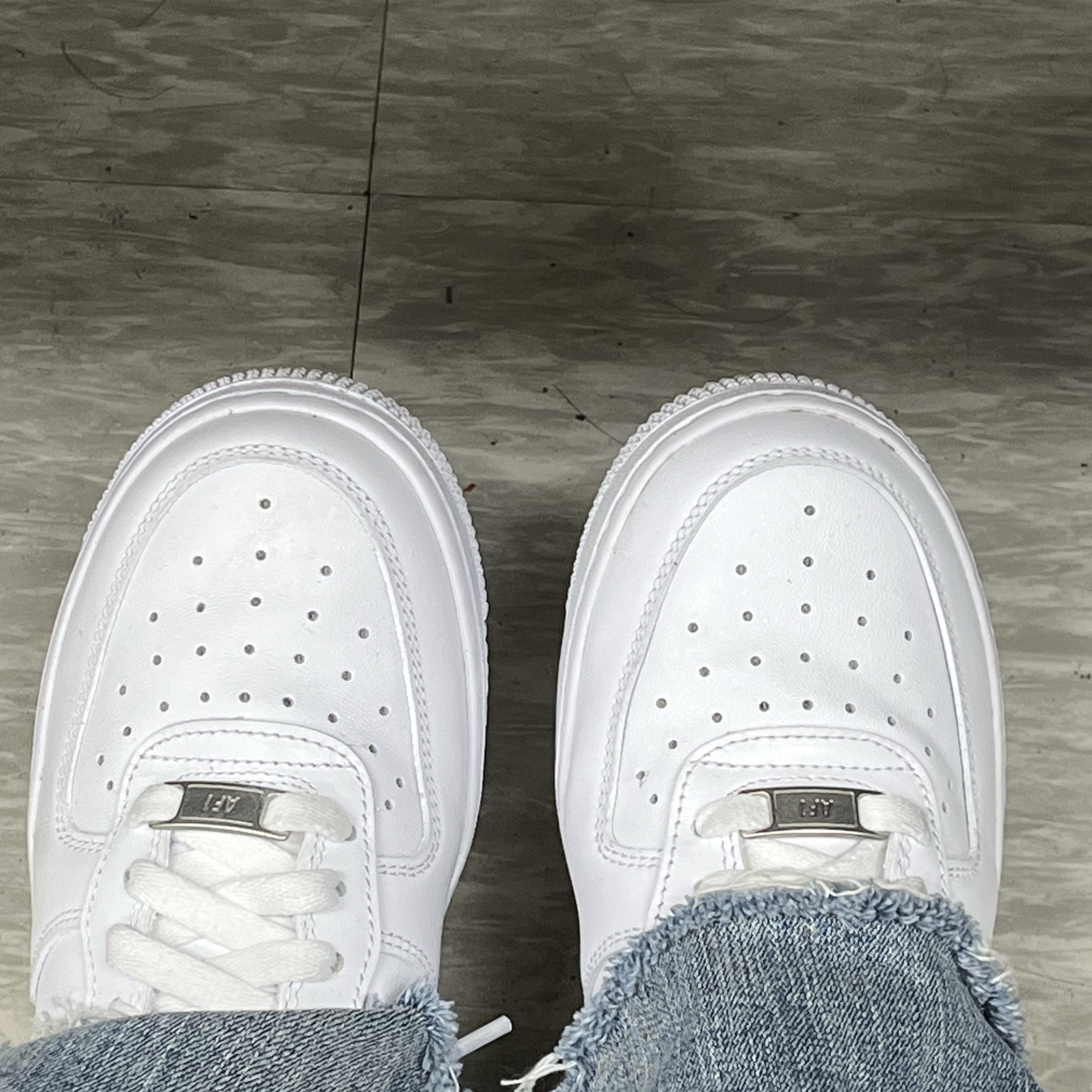 (W) Nike Air Force 1 '07 Low White 착용 스타일 - 2