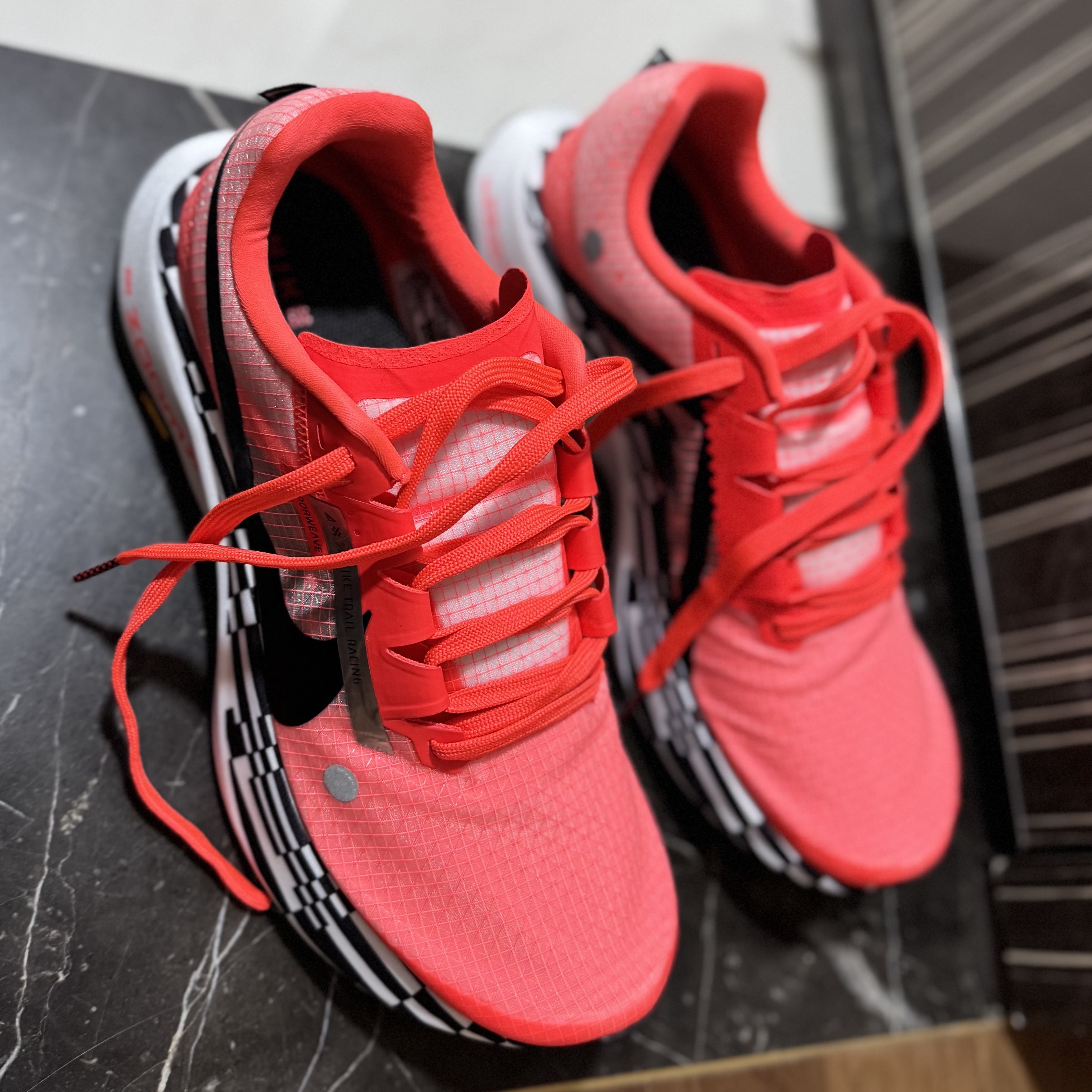 Nike Ultrafly Trail Bright Crimson White 착용 스타일