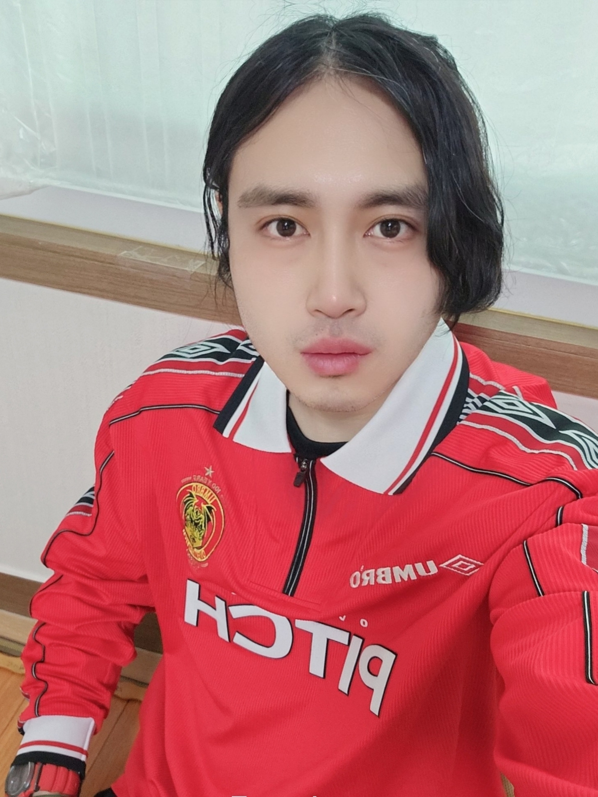Over The Pitch x Umbro 100th Anniversary Homage Football Jersey 착용 스타일 - 5