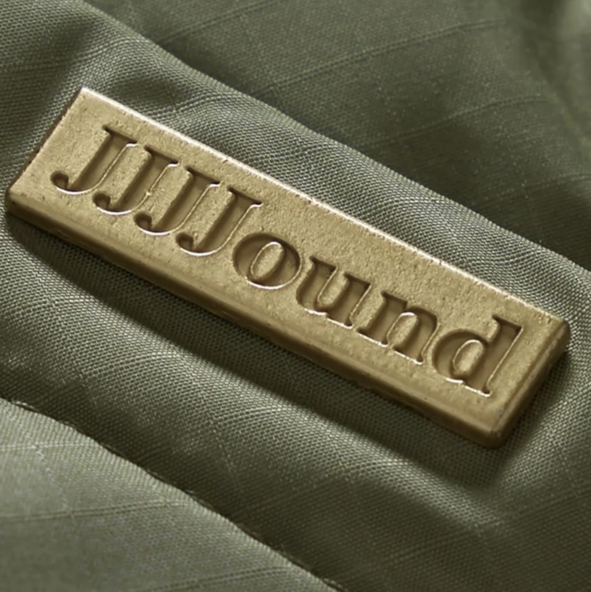 JJJJound x Eddie Bauer Canadian Vest Light Sage 착용 스타일 - 5