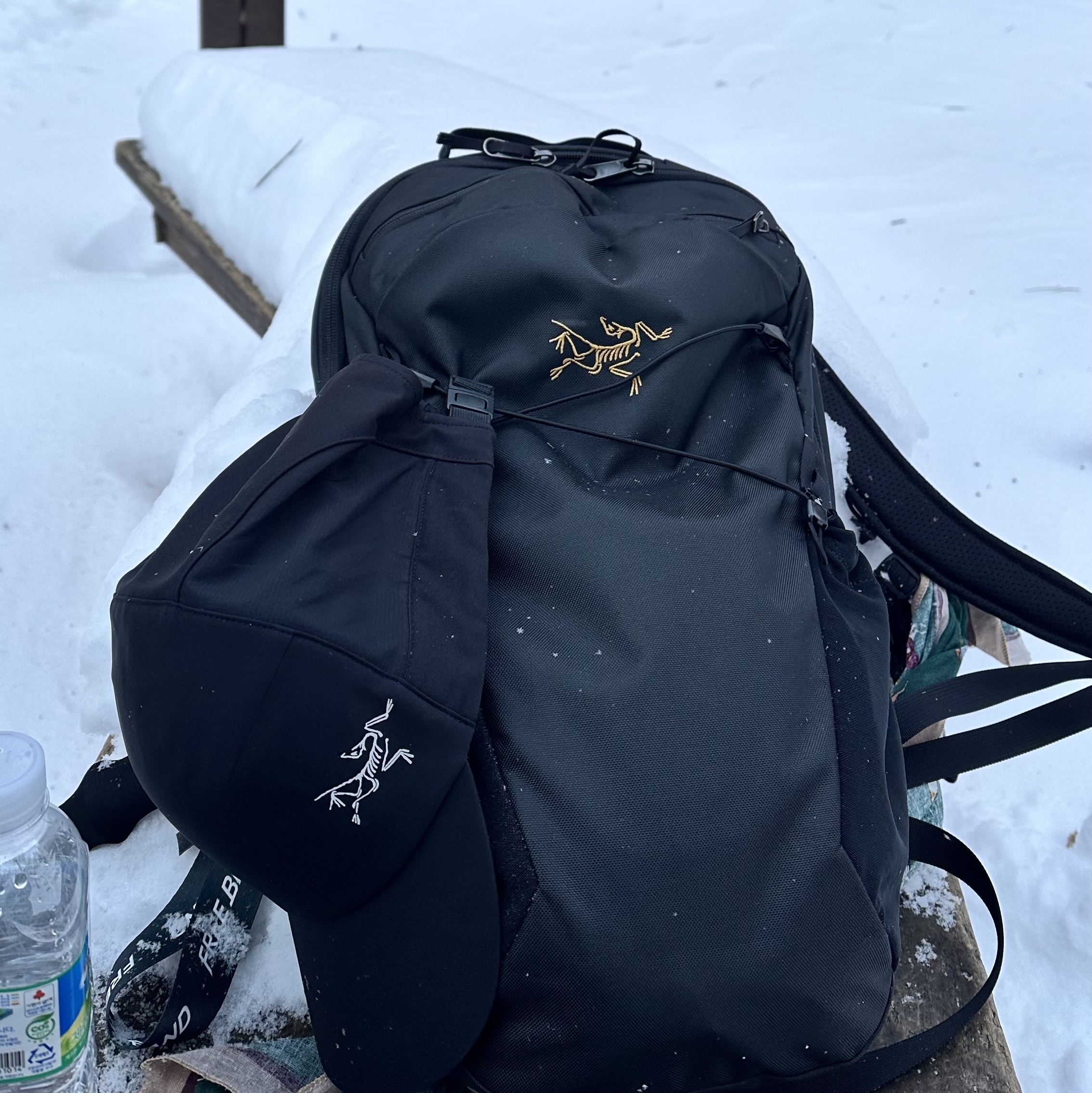 Salomon XT-6 GTX Black Silver, (W) Nike ACG Smith Summit Zip-Off Pants Black - Asia 착용 스타일 - 3