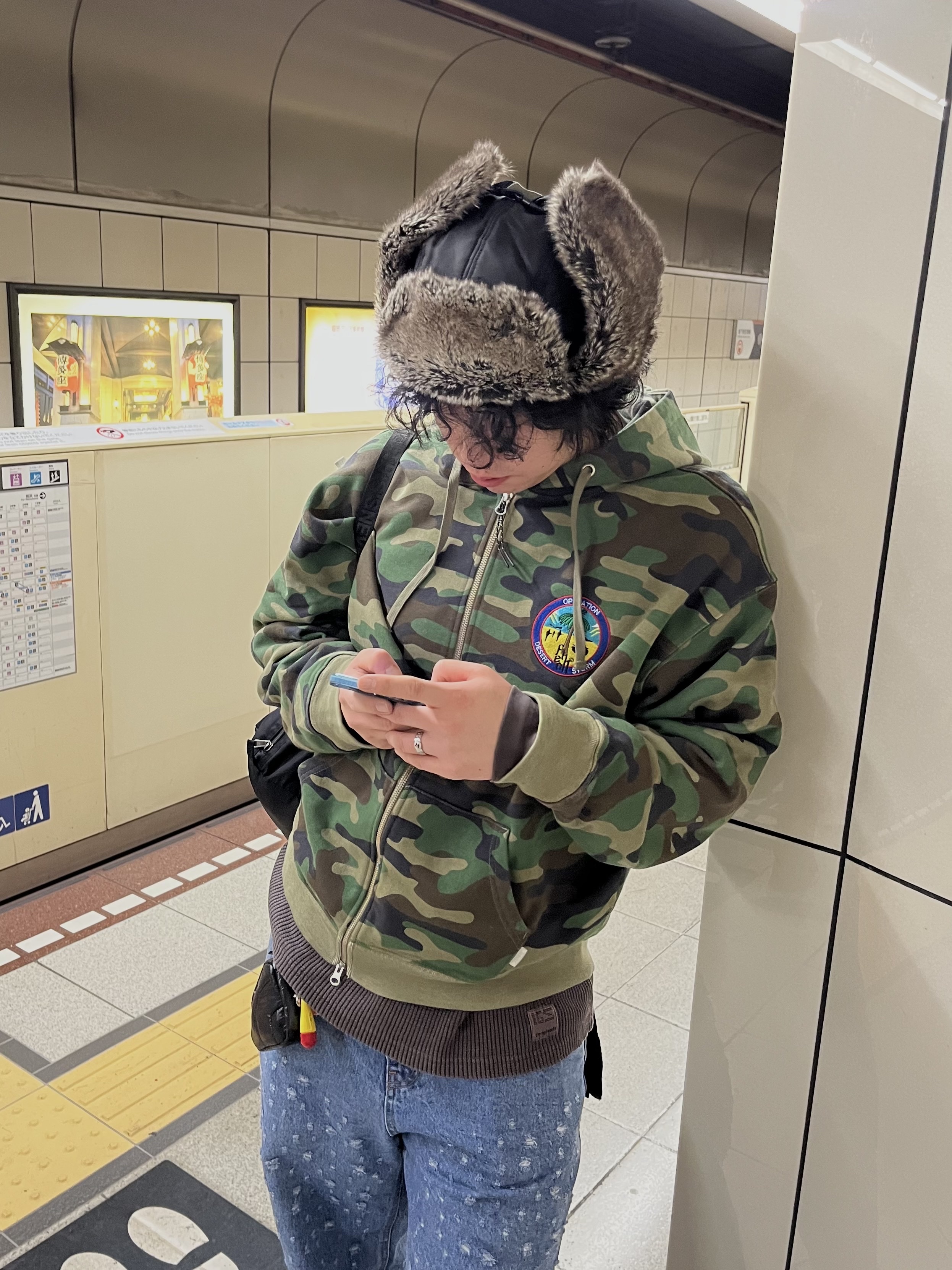 Palace P2B Reverso Fur Trooper Black - 24FW, Hysteric Glamour Hell Hysteric Mesh Cap Black 착용 스타일 - 1