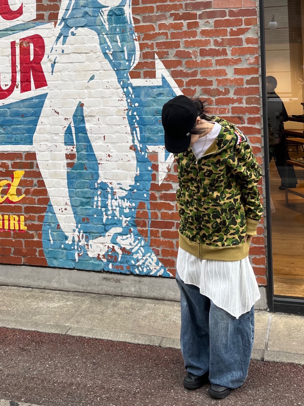 BAPE ABC Camo Shark Full Zip Hoodie Green, Nike Air Force 1 '07 Low Triple Black 착용 스타일