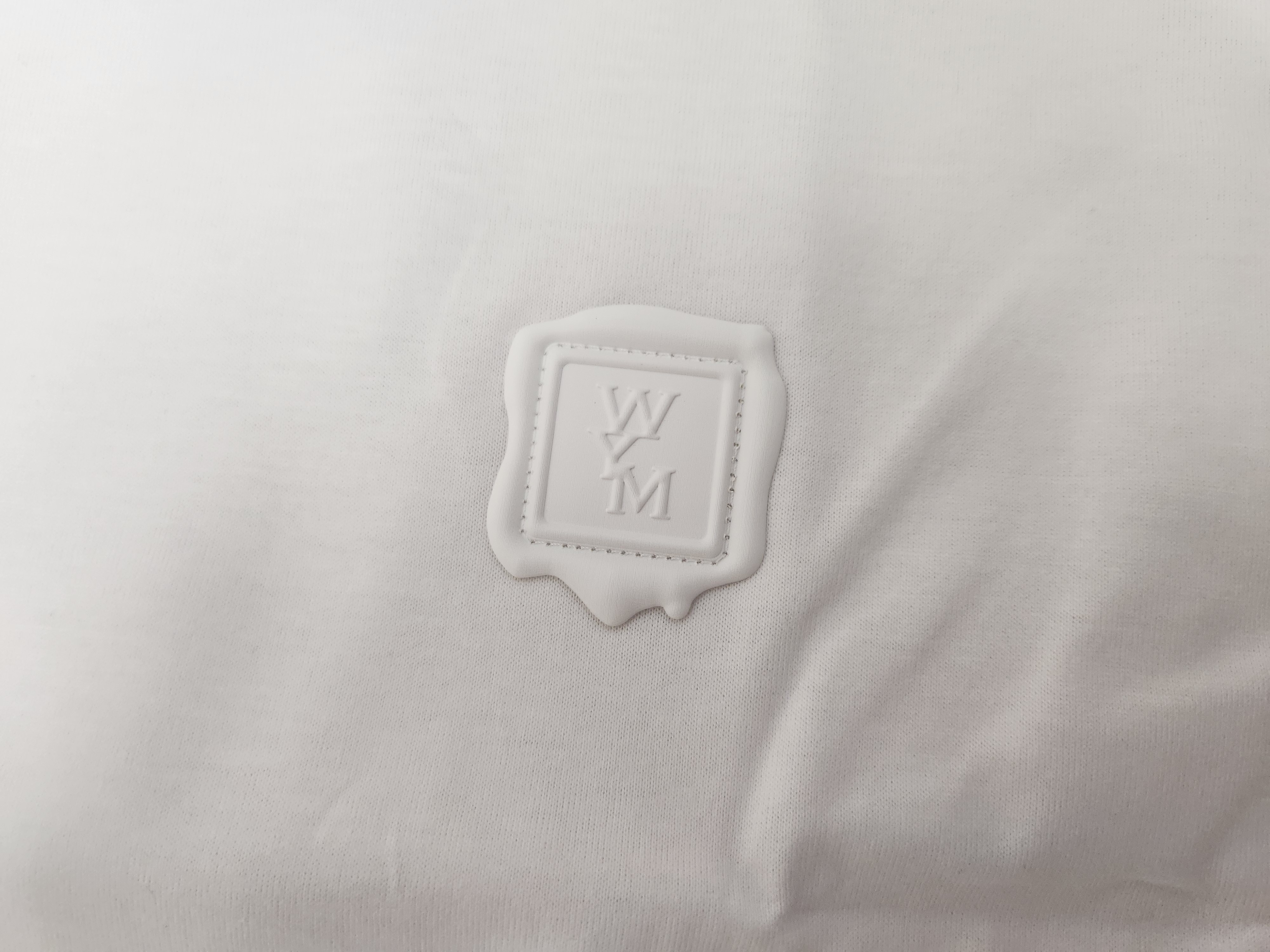 Wooyoungmi Blur Graphic T-Shirt White - 24SS 착용 스타일 - 2