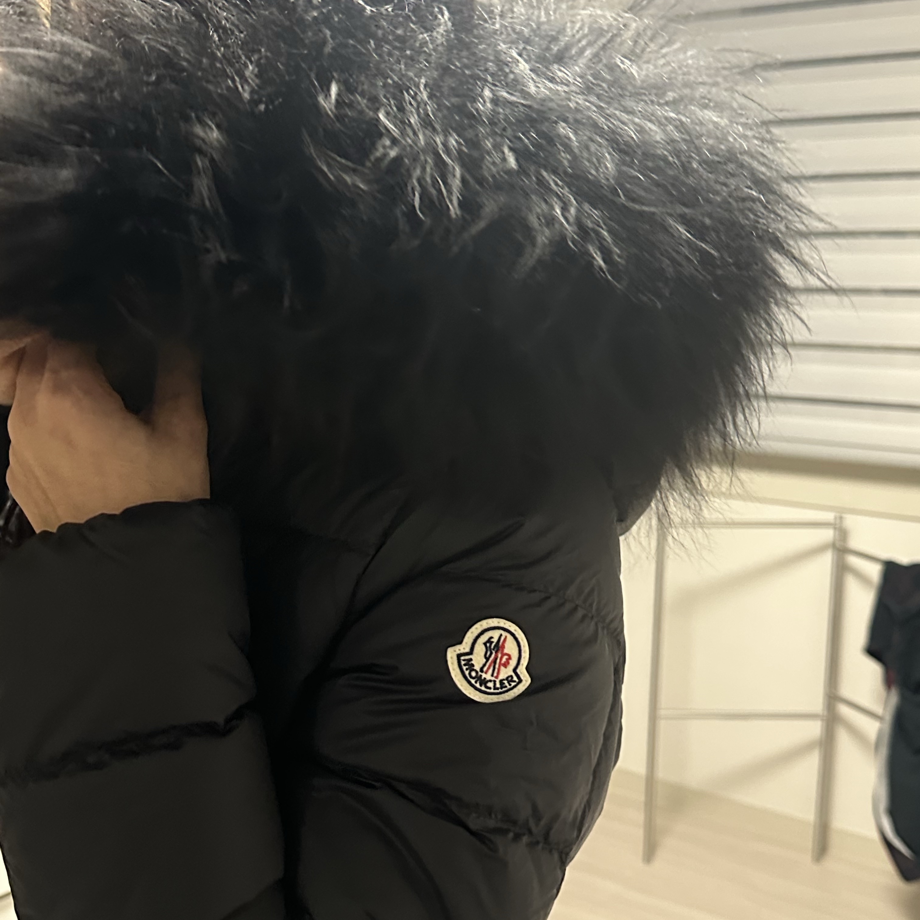 (W) Moncler Boed Short Down Jacket Black - 24FW 착용 스타일