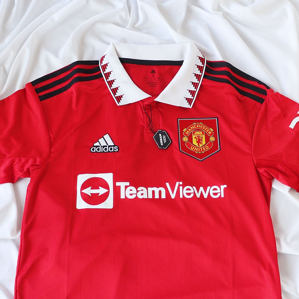 Adidas Manchester United 2022/23 Home Jersey Real Red - US Sizing (Non Marking Ver.) 착용 스타일