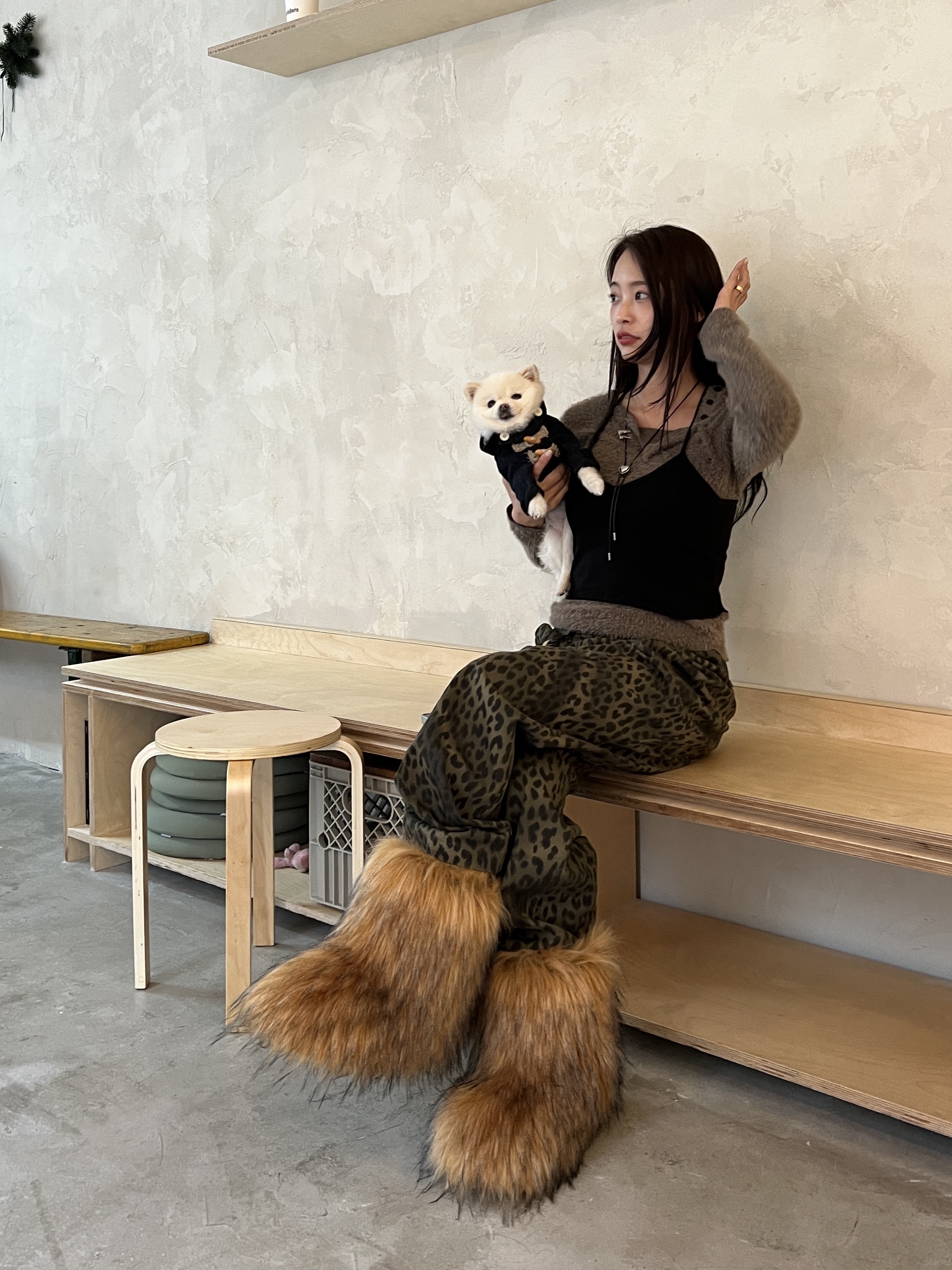ersco Leopard Baggy Trousers Khaki 착용 스타일 - 2