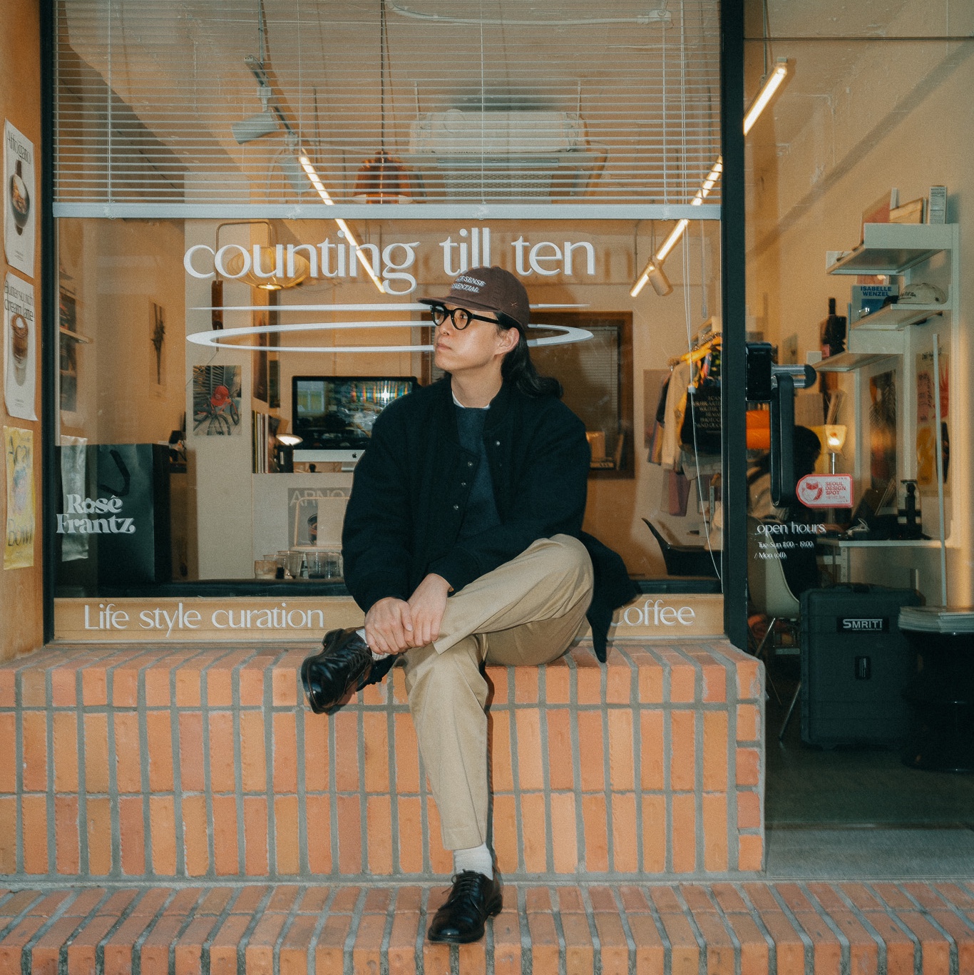 Uniqlo x Engineered Garments Pufftech Short Blouson Navy, Alden 990 Cordovan Plain Toe Blucher Oxford Burgundy - D ์ฐฉ์ฉ ์คํ์ผ - 1