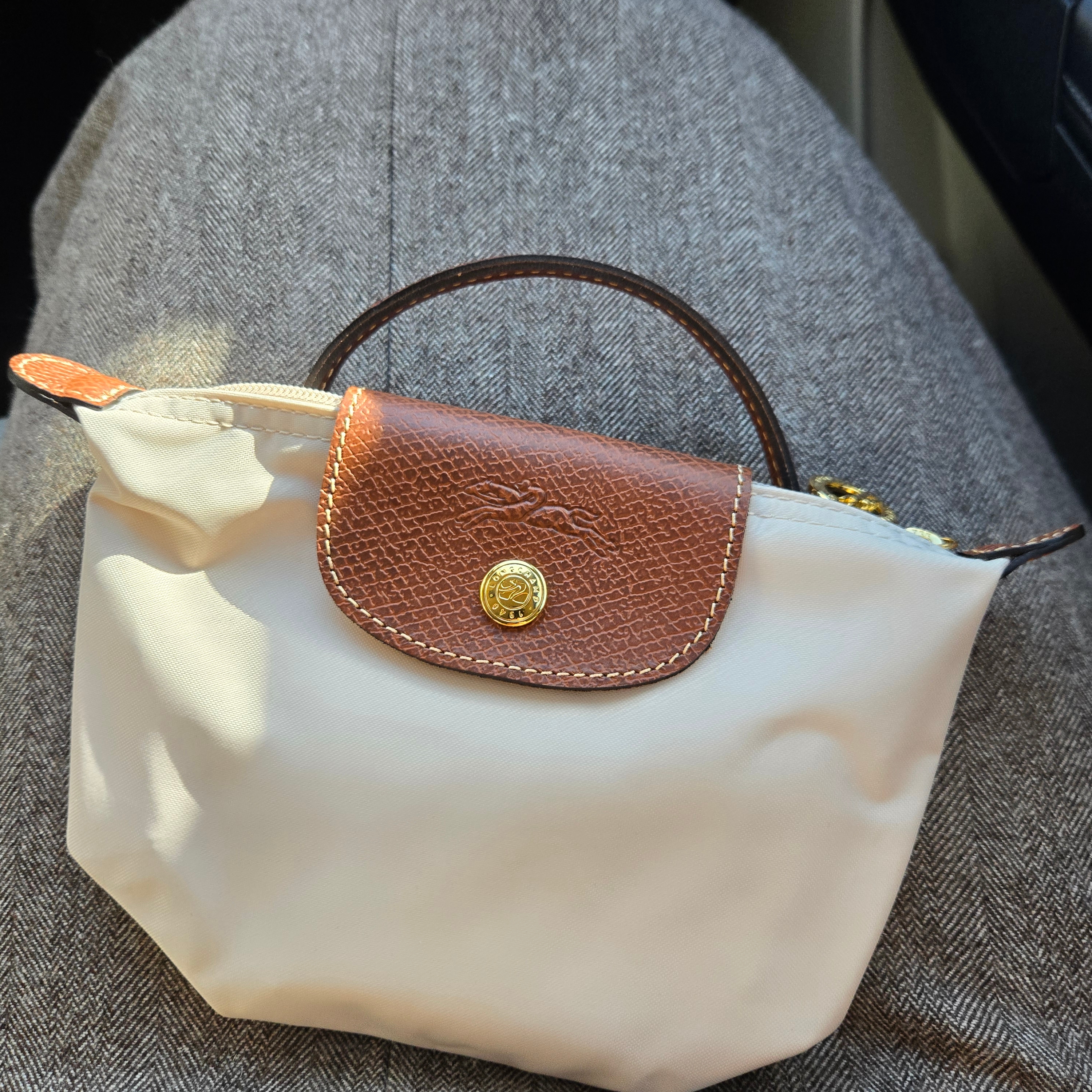 Longchamp Le Pliage Original Handle Pouch Paper 착용 스타일 - 2