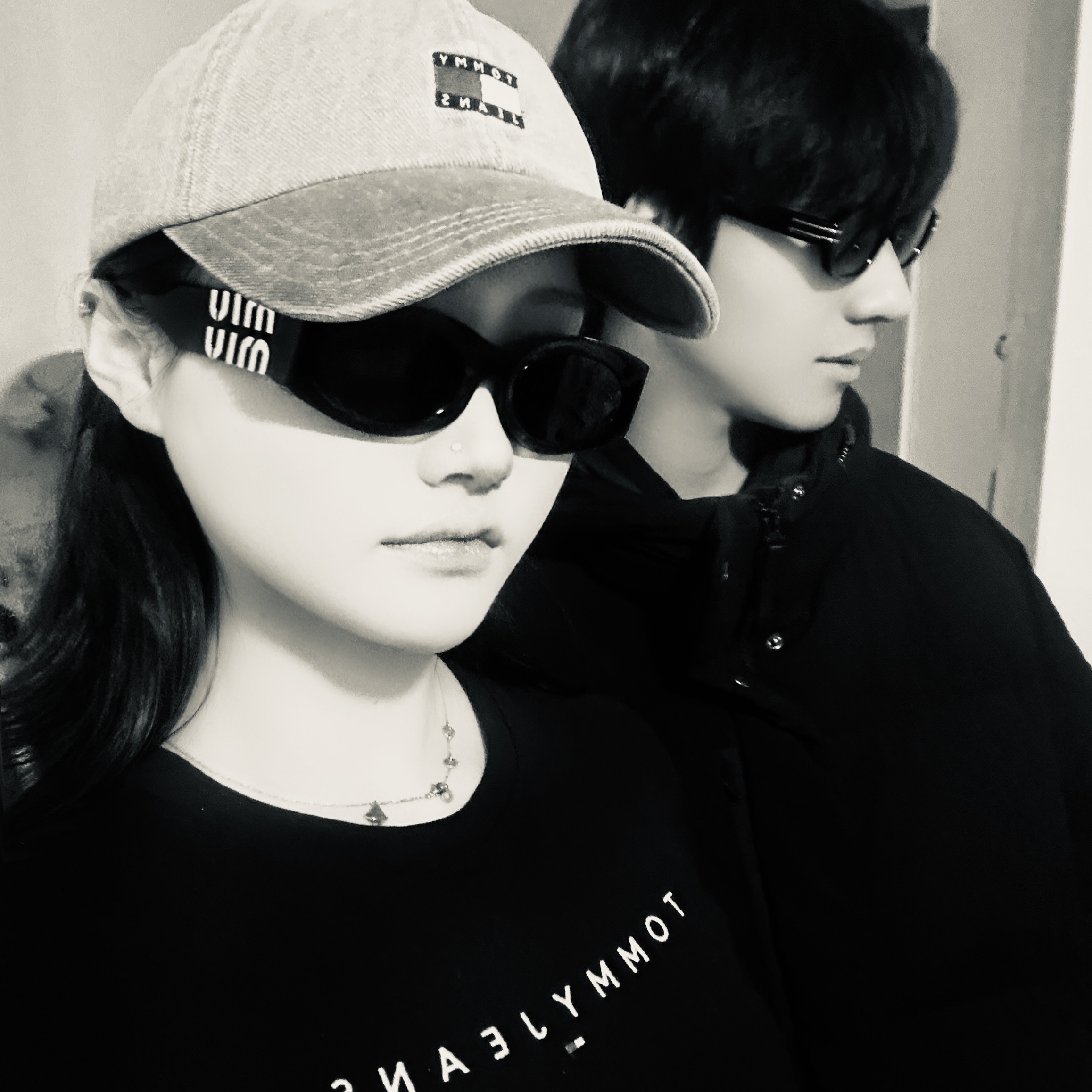 (W) Miu Miu Glimpse Sunglasses Slate Grey Lenses Opaque Black Acetate, Bulgari Divas Dream Necklace Rose Gold Green Diamond 착용 스타일