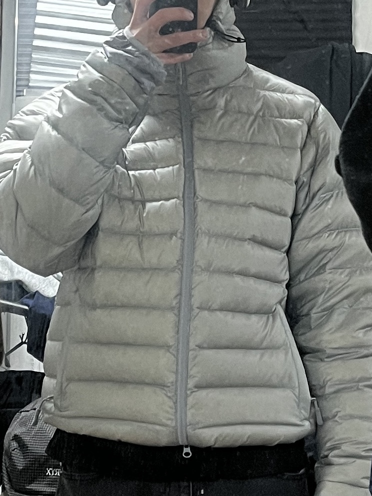 Sansan Gear Suffix Puffer Jacket Grey - 24FW 착용 스타일