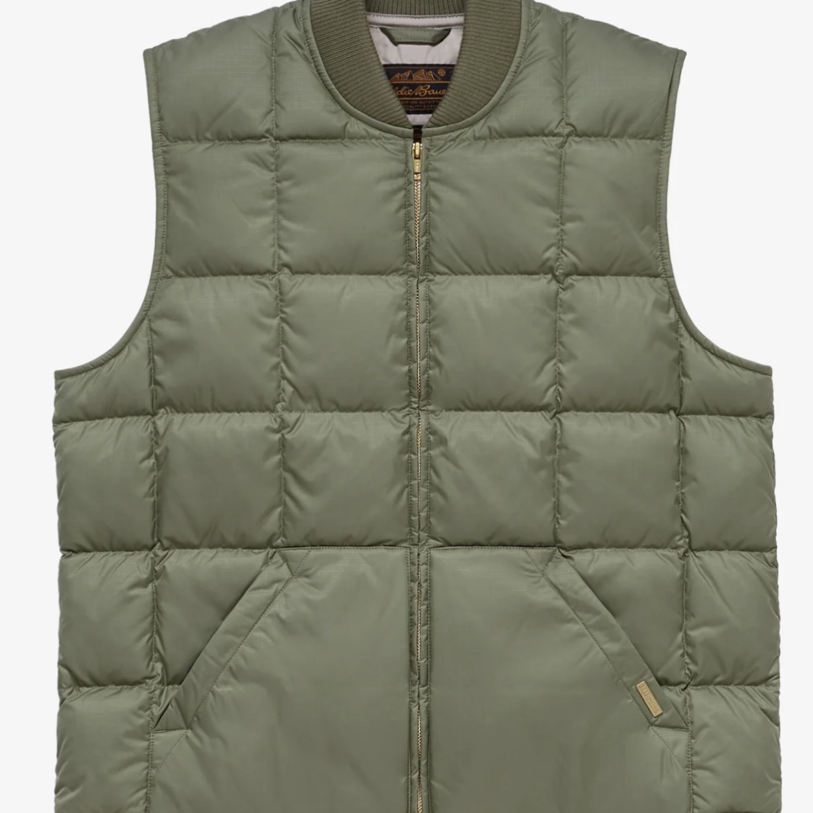 JJJJound x Eddie Bauer Canadian Vest Light Sage 착용 스타일 - 1