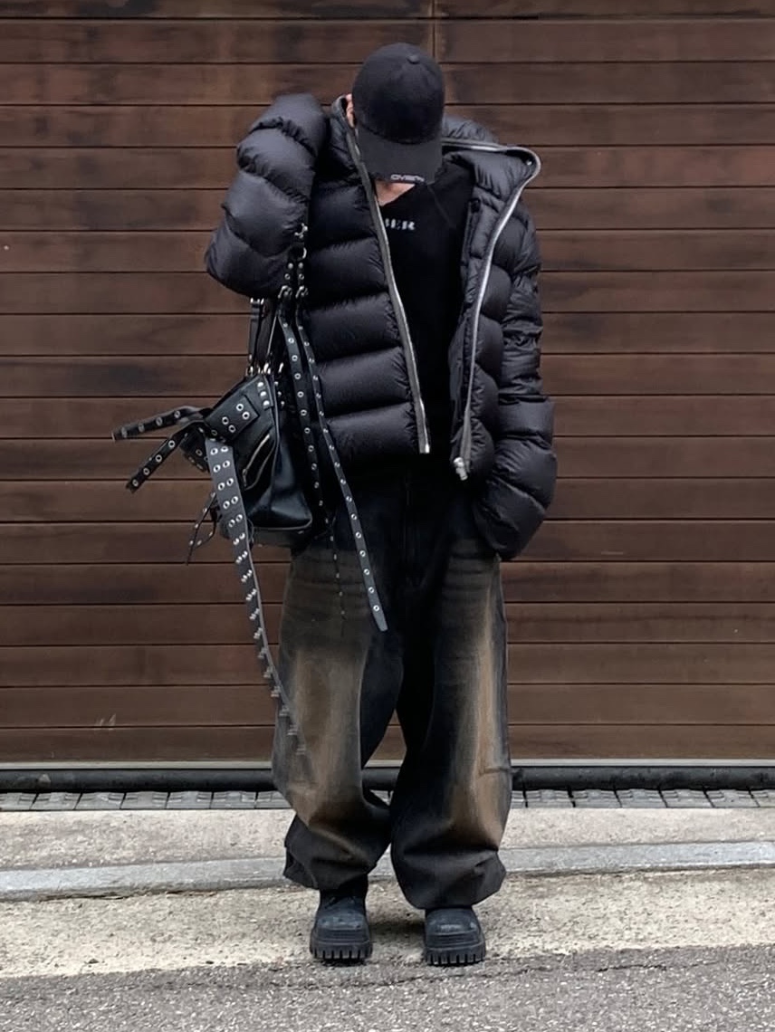 Civision by CSC Distressed Plain Cap, Civision by CSC Double Faced Pants Washed Black 착용 스타일 - 1