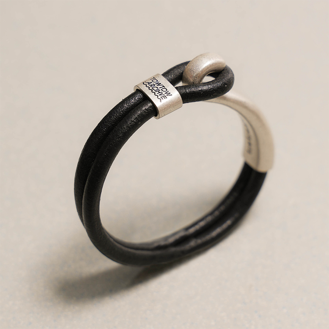●tow tow archive● Ethnic Sun Bracelet Black TBH42ABTB016 MUSINSA | TOWTOW ARCHIVE Ethnic Sun Bracelet Black