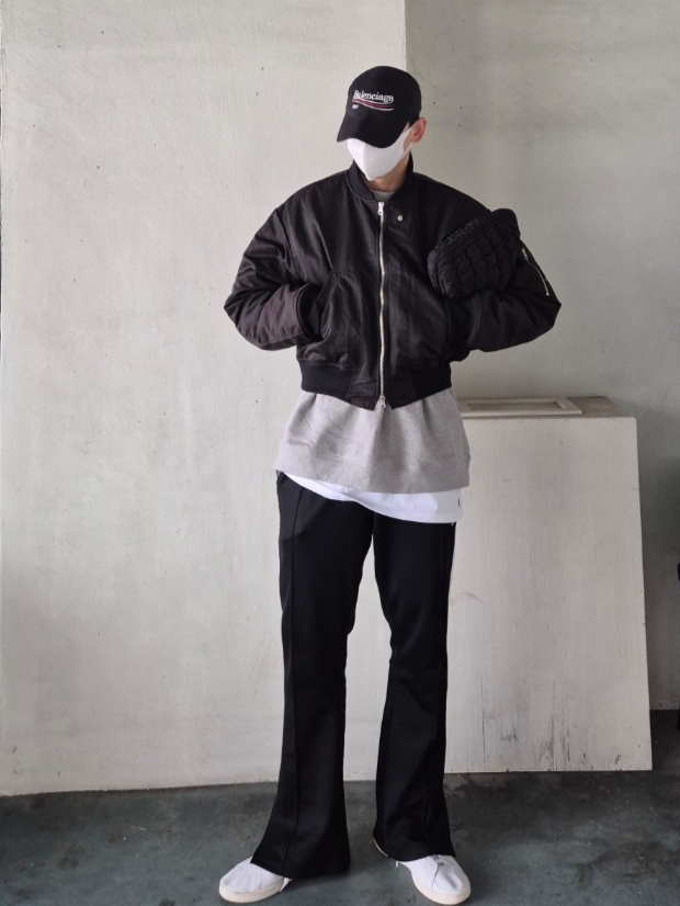 Adidas Stan Smith Decon Cloud White Green, Cos Quilted  Laptop Case Black 착용 스타일