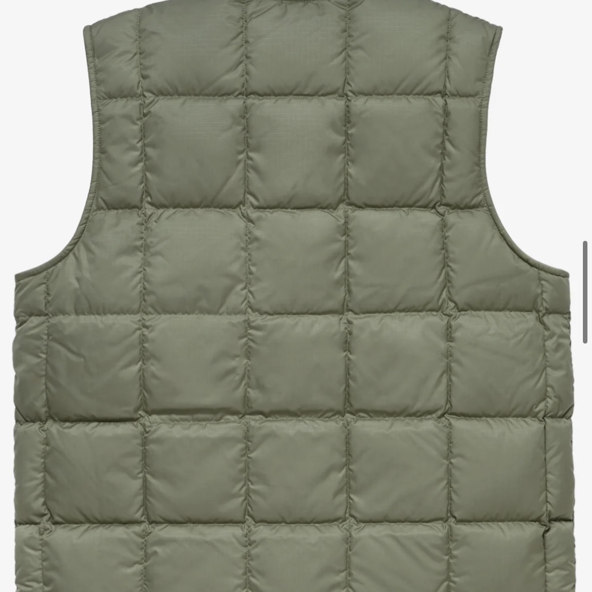JJJJound x Eddie Bauer Canadian Vest Light Sage 착용 스타일 - 2