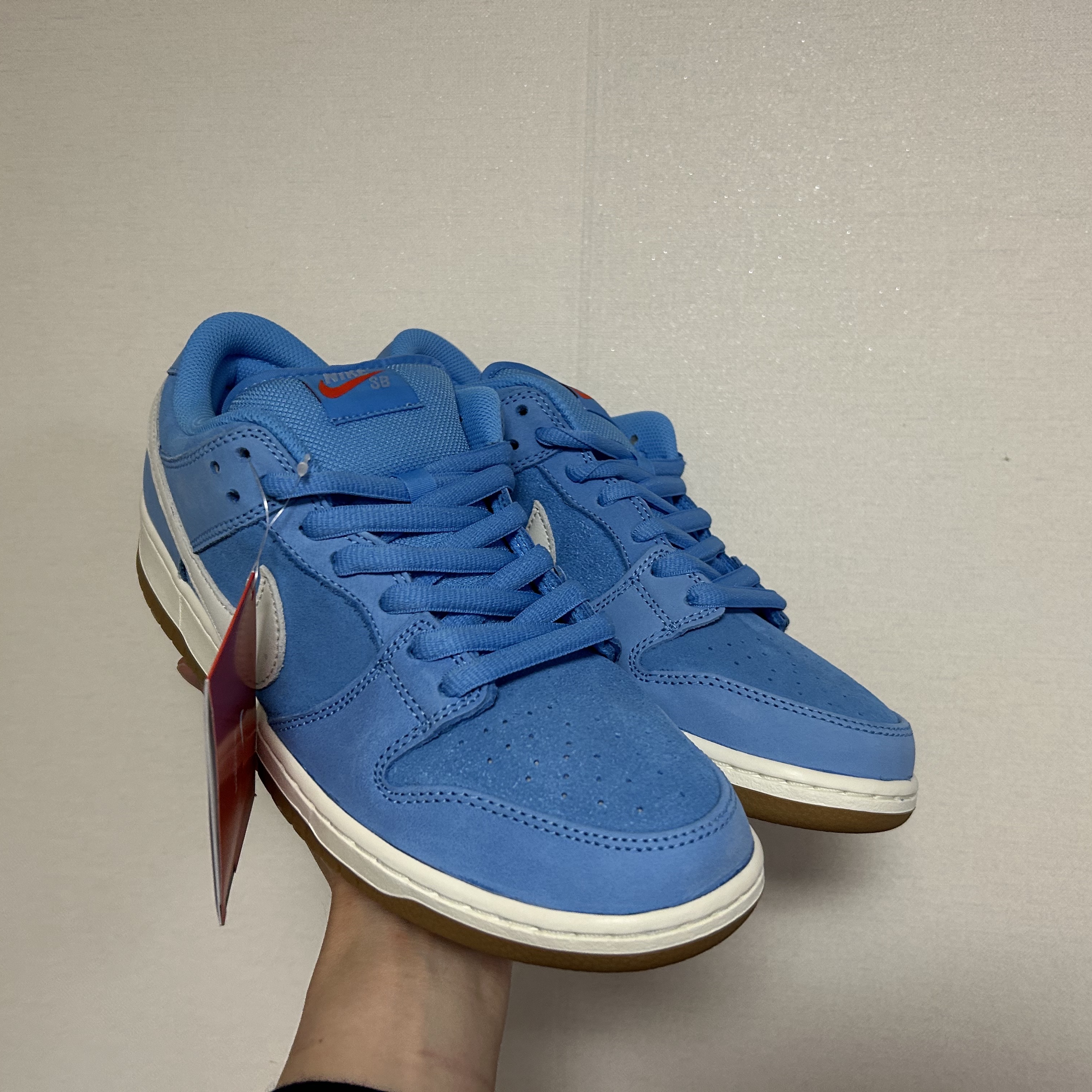 Nike SB Dunk Low Pro University Blue Sail 착용 스타일 - 3
