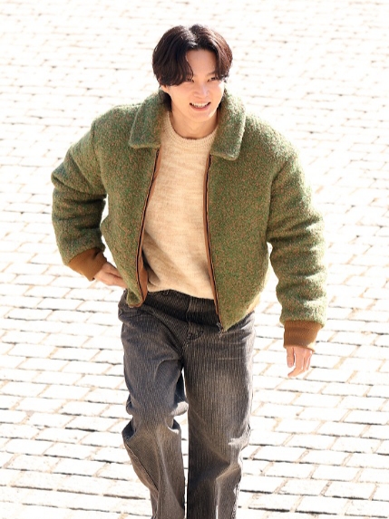 BY RANG Wool Blend Snap Jacket Green 착용 스타일 - 2