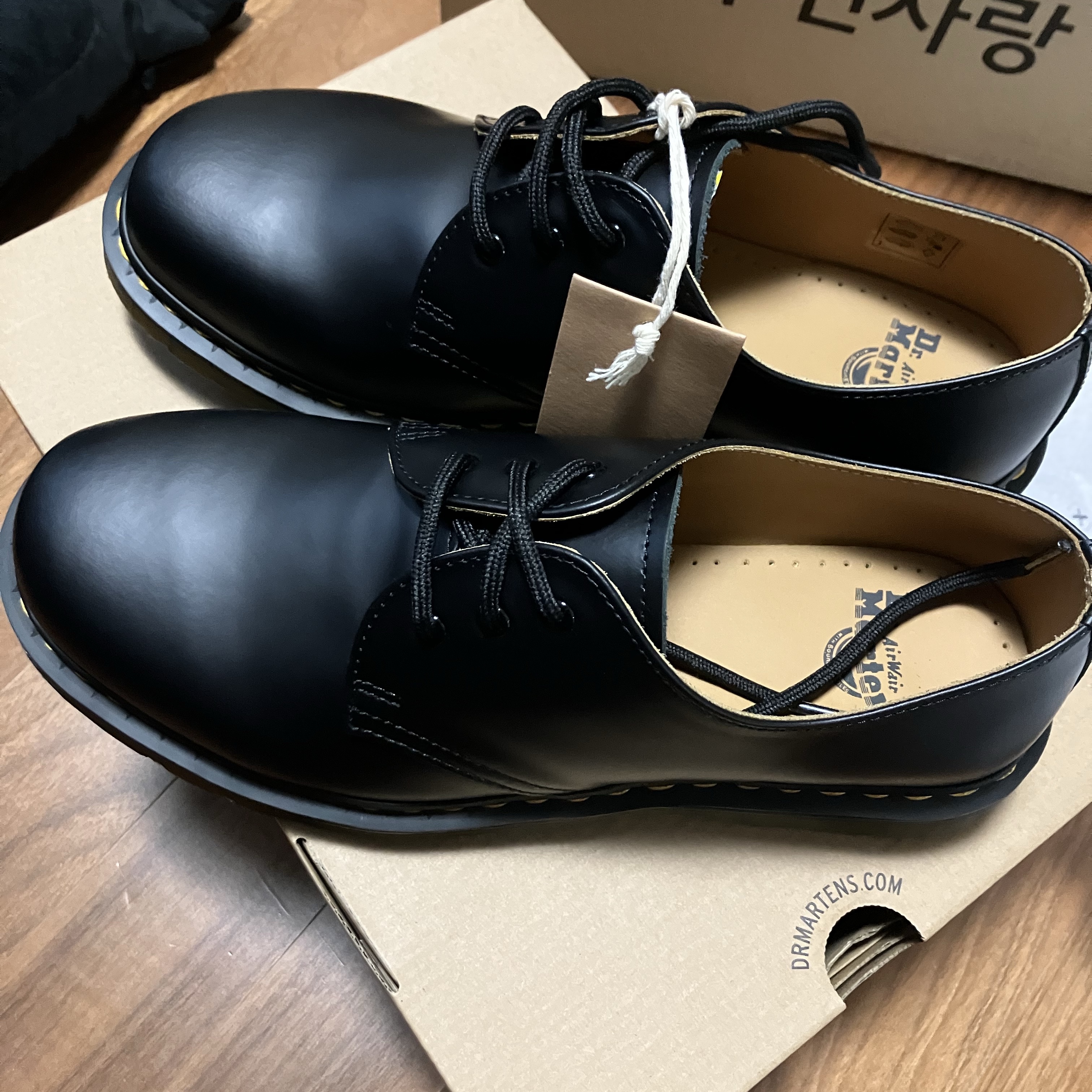 Dr. Martens 1461 Smooth Black 착용 스타일