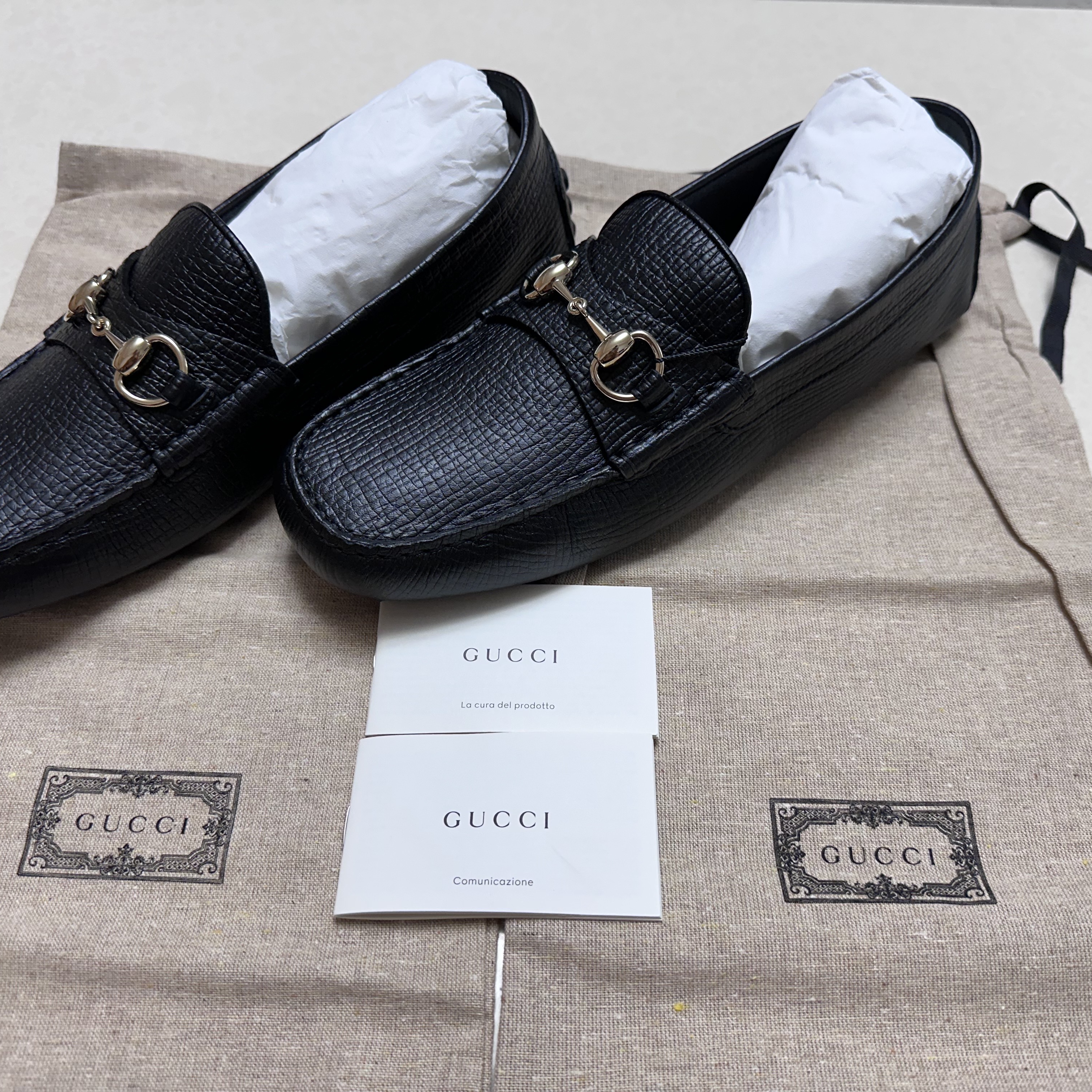 Gucci Horsebit Leather Driver Black 착용 스타일 - 1