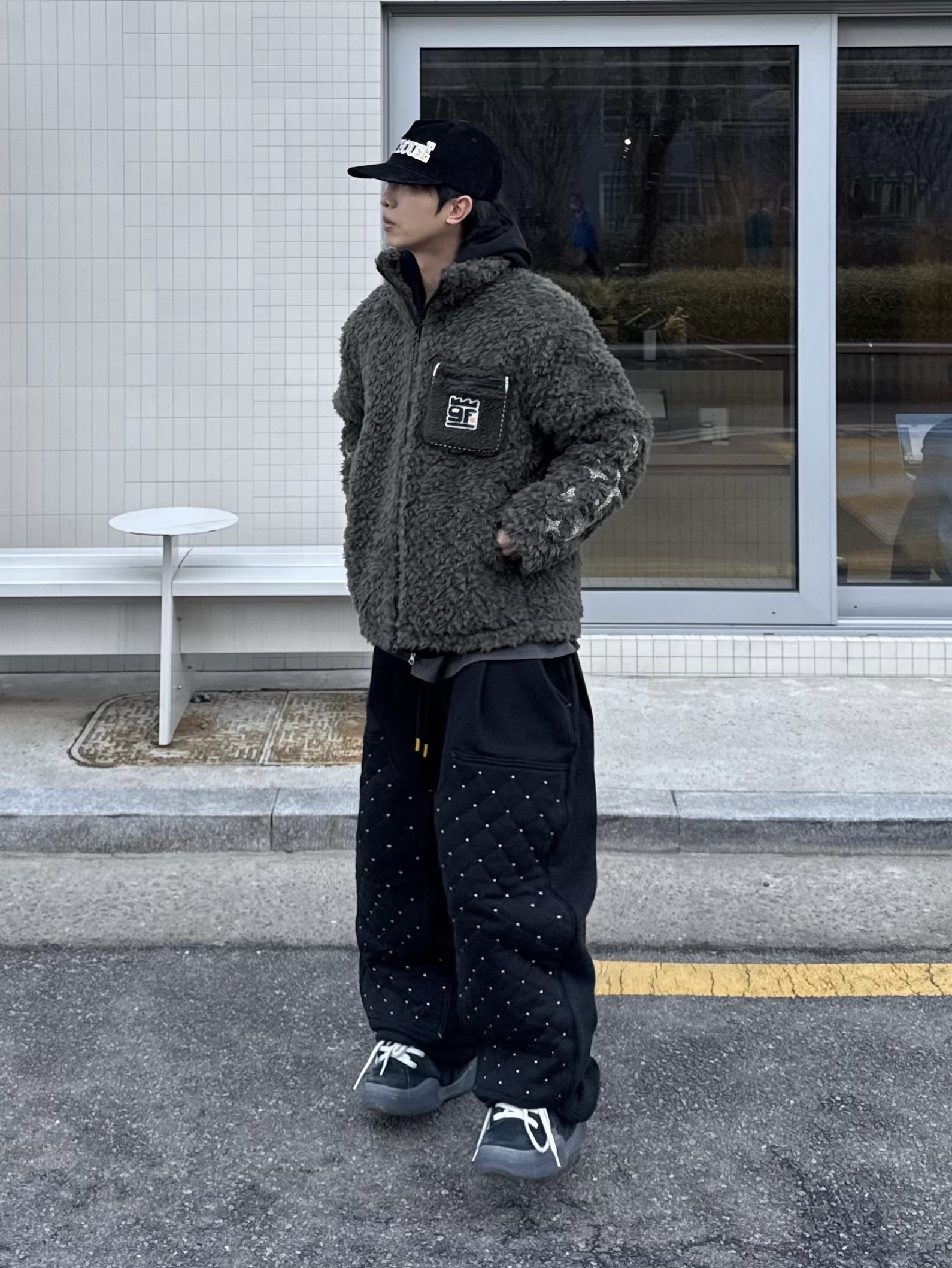 ERL Vamp Skate Shoe Pirate Black, Honey Scoop House House Corduroy 5p Cap Black 착용 스타일 - 1