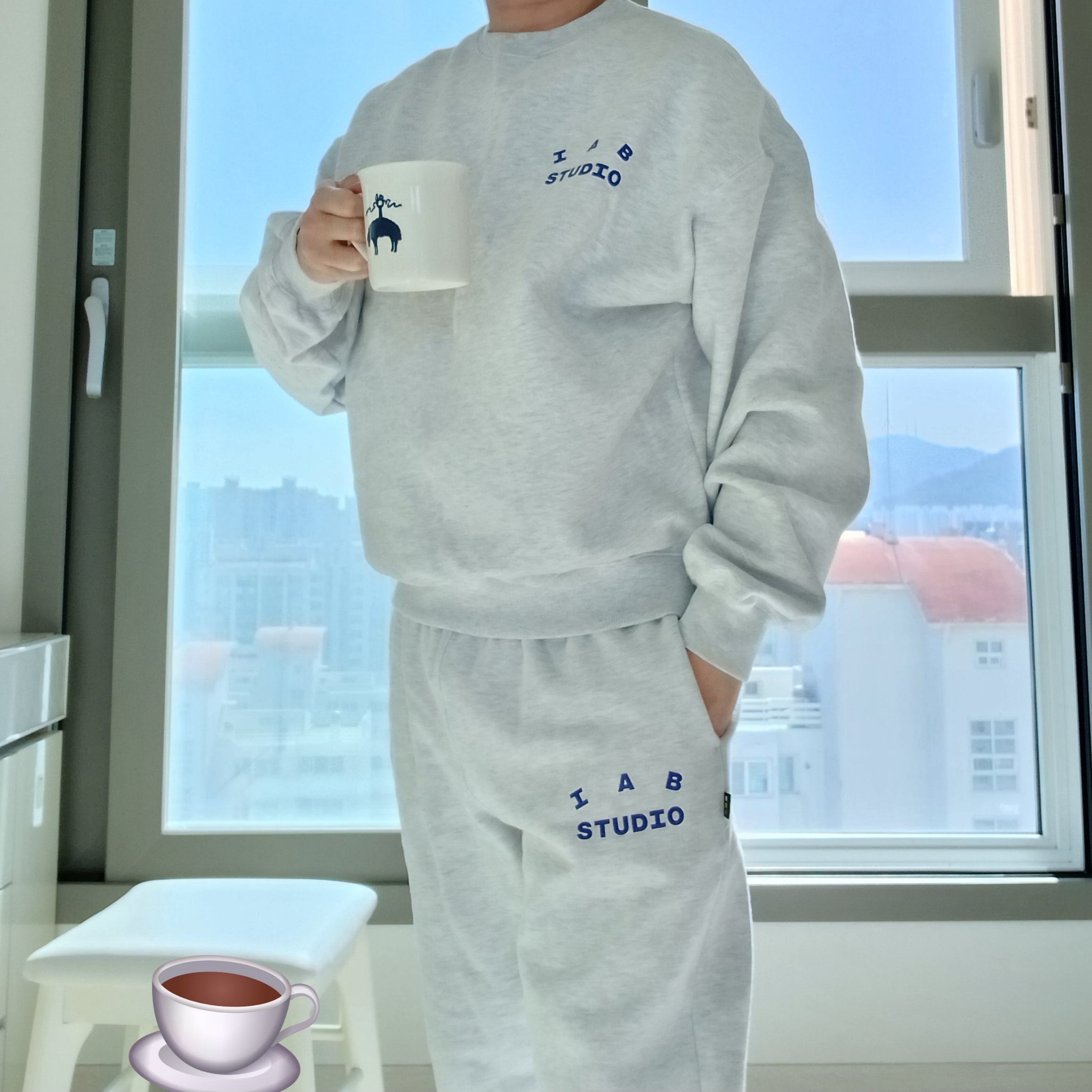 IAB Studio Sweatshirt Light Gray - 23FW, IAB Studio Sweatpants Light Gray 착용 스타일 - 8