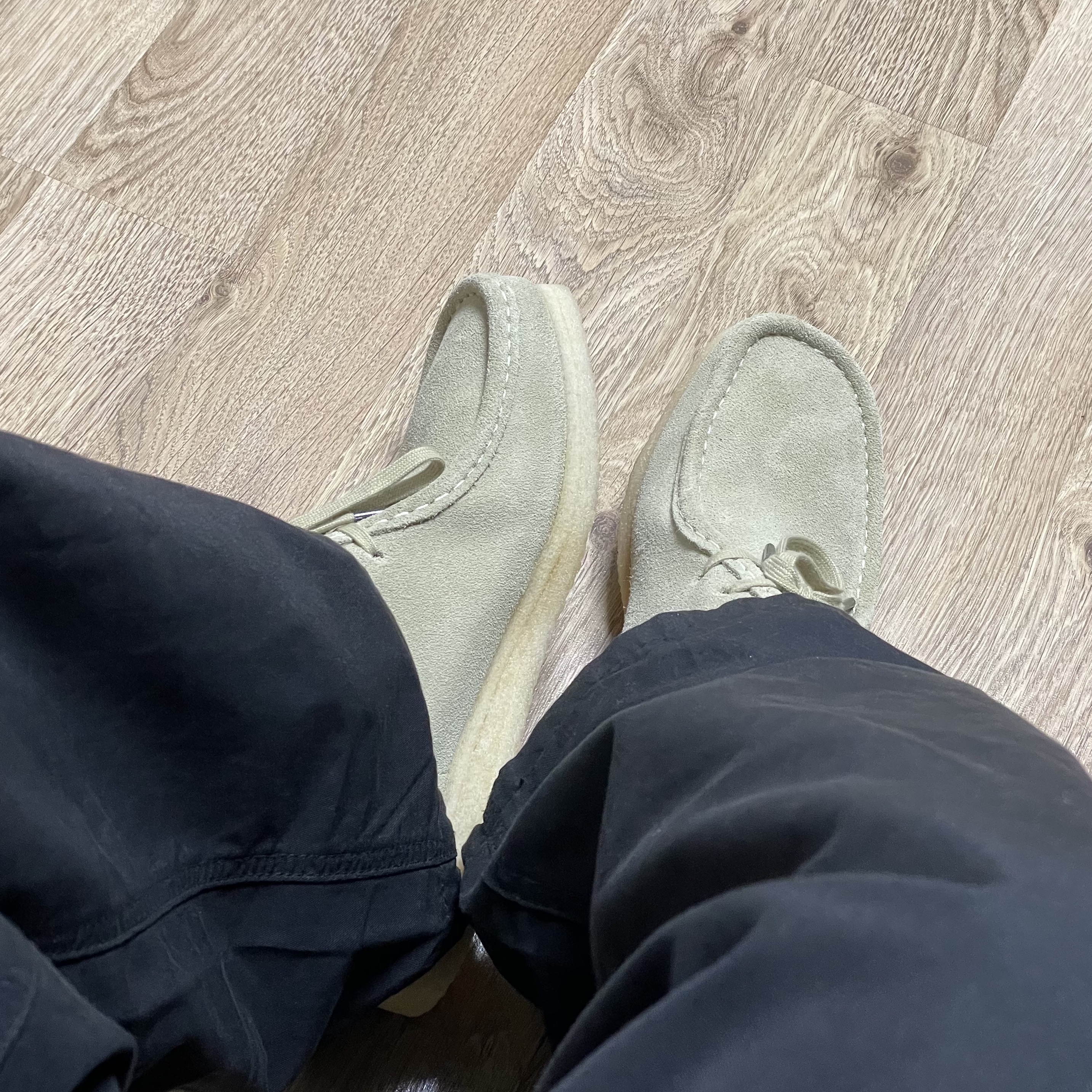 Clarks Wallabee Maple Suede 착용 스타일