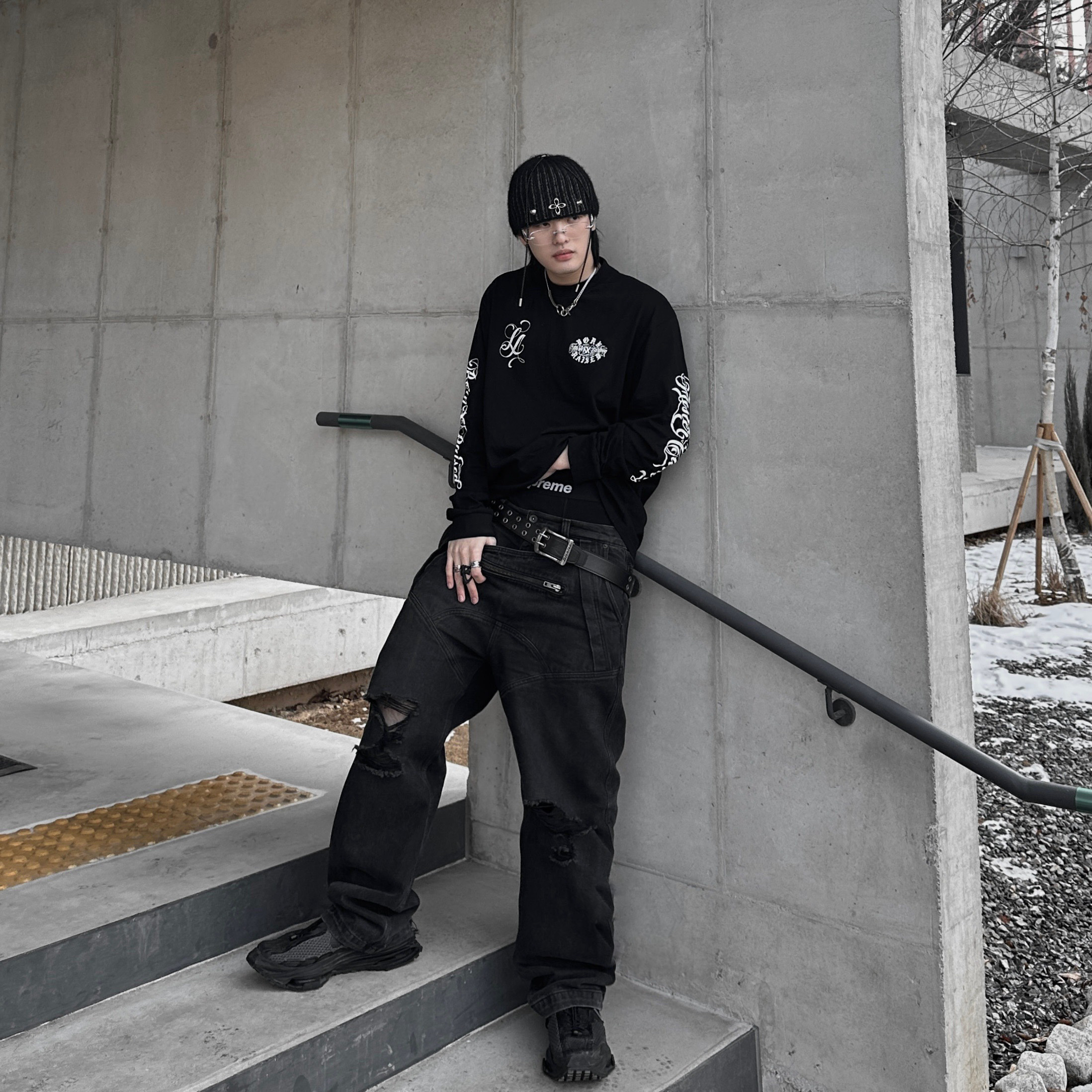 Icyto Shield Jeans Black, Nike x Matthew M Williams Zoom 004 Triple Black 착용 스타일 - 1