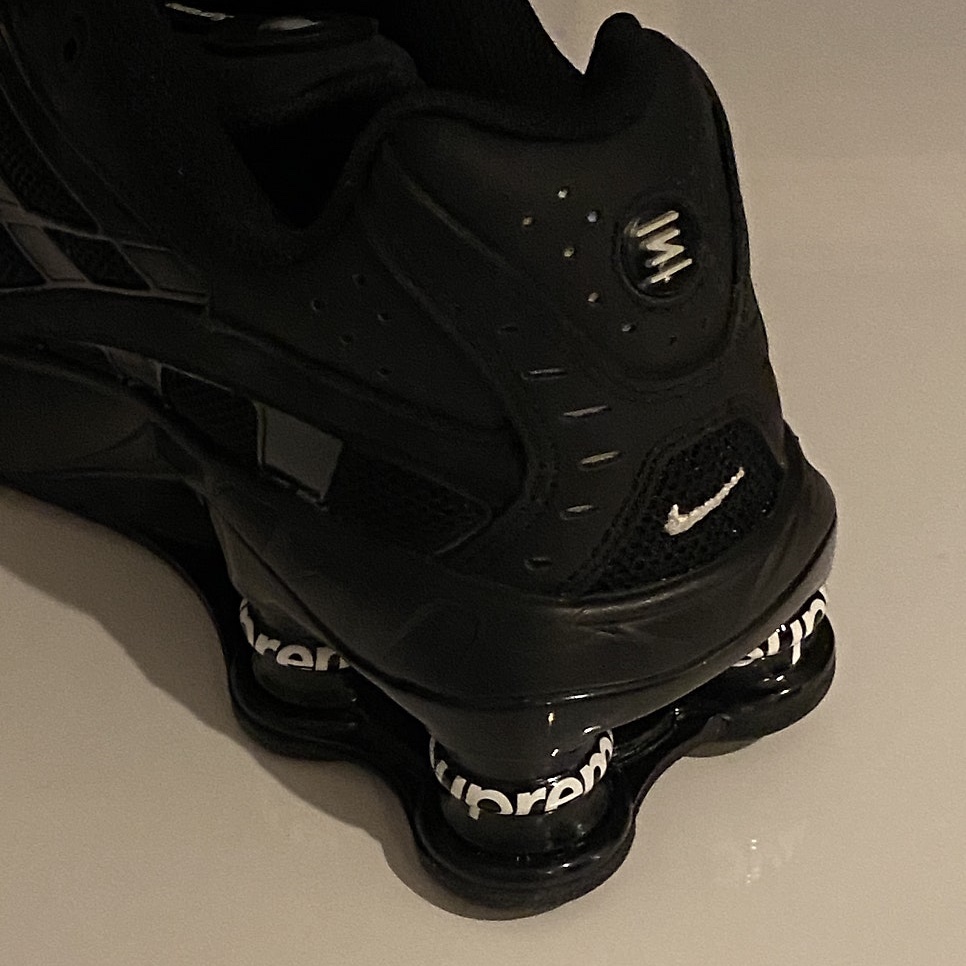 Nike x Supreme Shox Ride 2 SP Black 착용 스타일 - 3