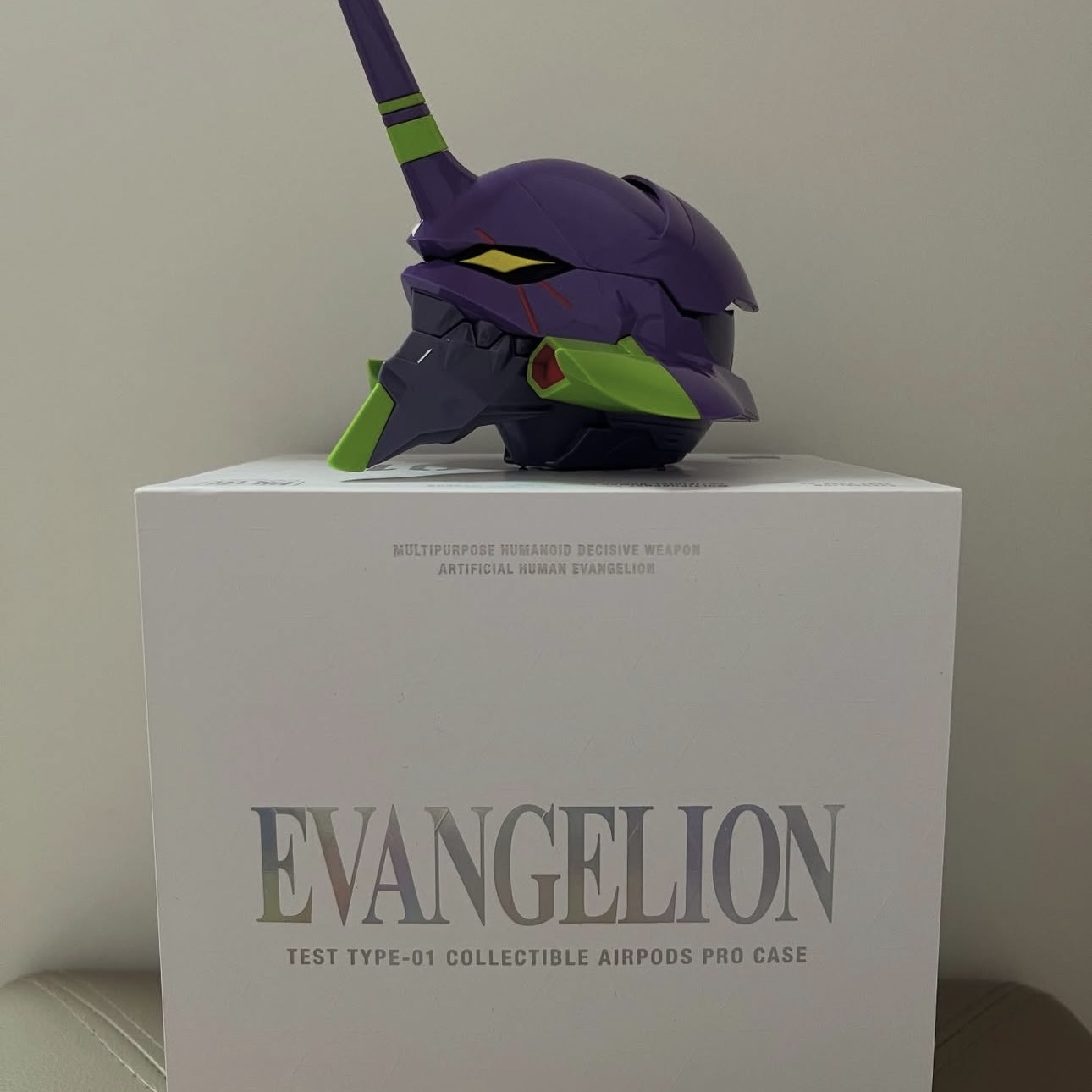 Casetify x Evangelion Test Type-01 Collectible AirPods Pro 2nd Gen Case 착용 스타일 - 1