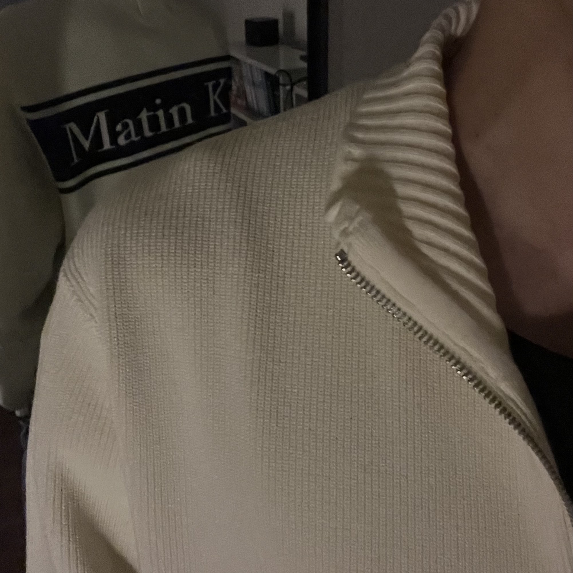 Matin Kim Spell Point Stripe Knit Cardigan Ivory 착용 스타일