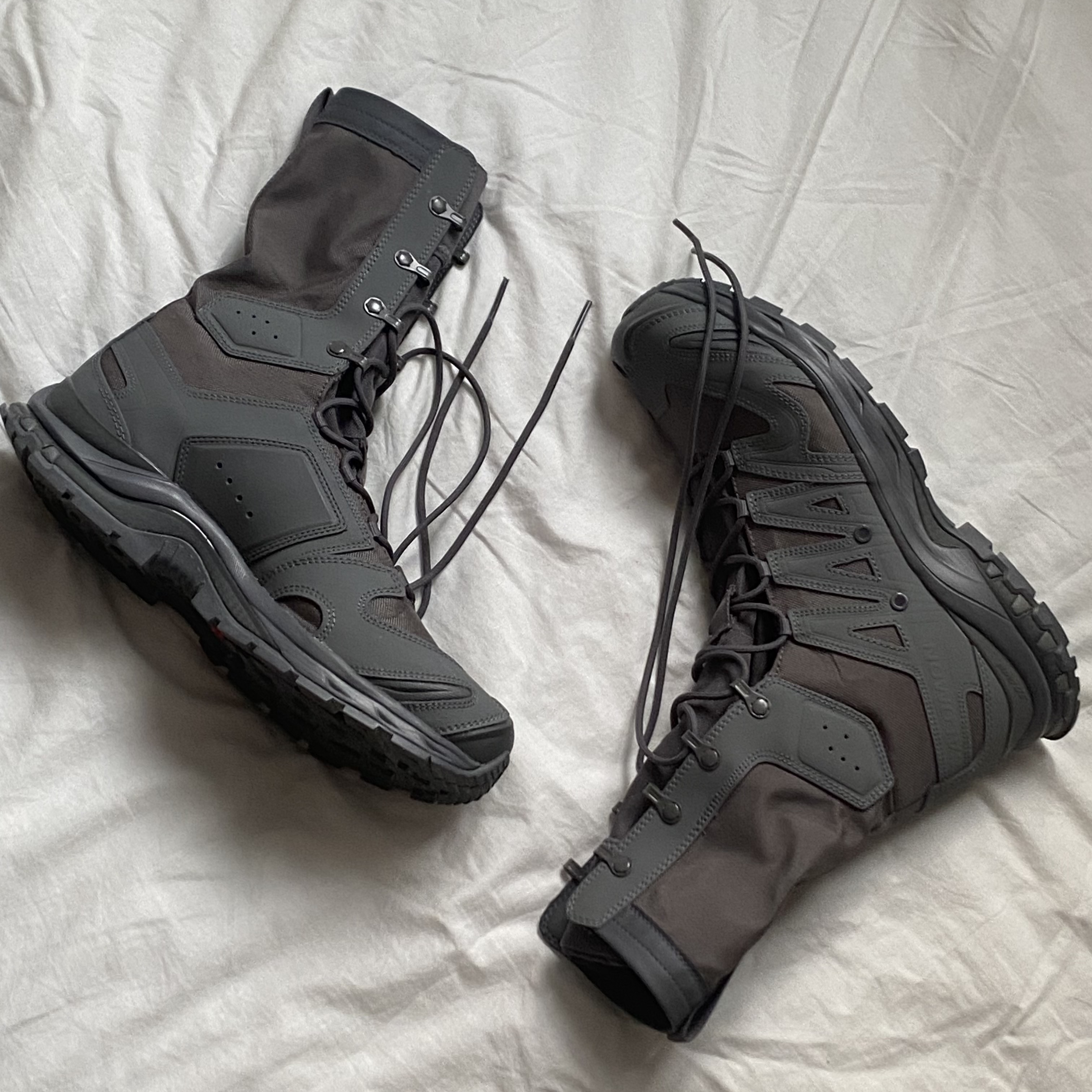 Salomon x Rier XA Jungle Castlerock 착용 스타일 - 3