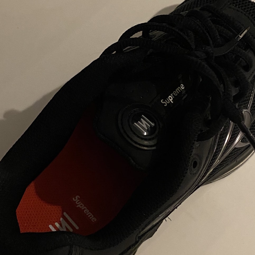 Nike x Supreme Shox Ride 2 SP Black 착용 스타일 - 2