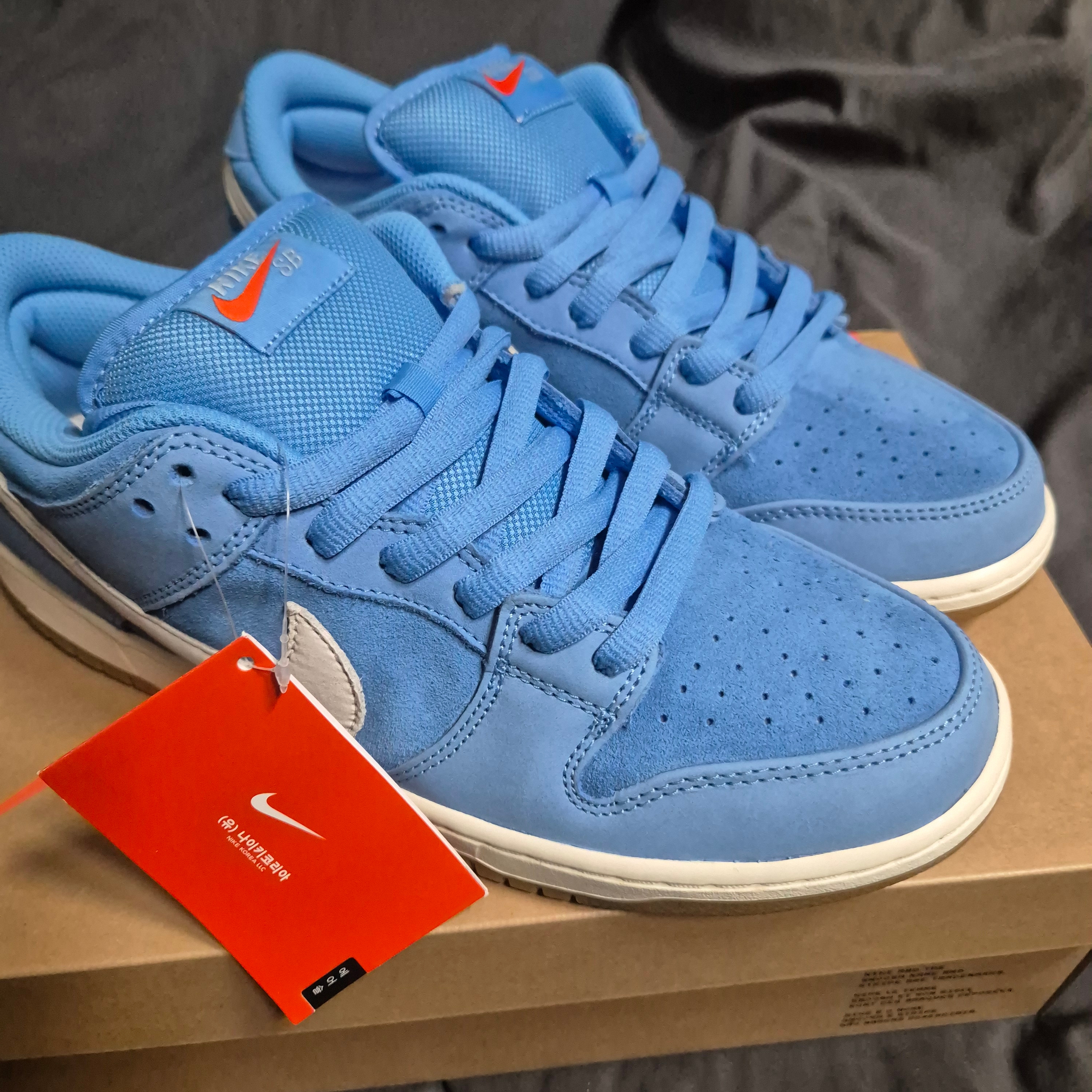 Nike SB Dunk Low Pro University Blue Sail 착용 스타일 - 4