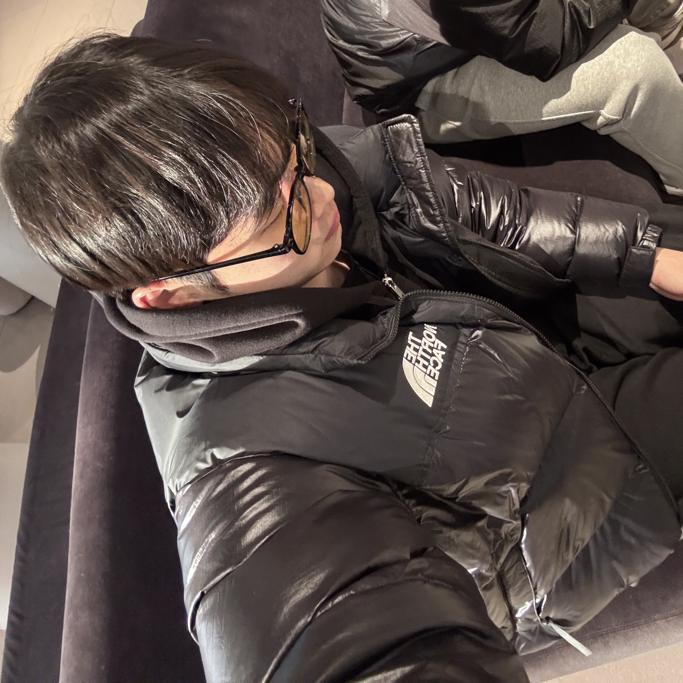 The North Face 1996 Eco Nuptse Jacket Real Black 착용 스타일