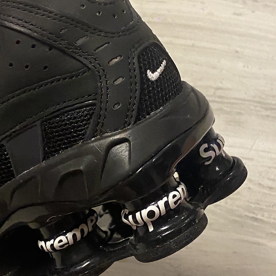 Nike x Supreme Shox Ride 2 SP Black 착용 스타일 - 4