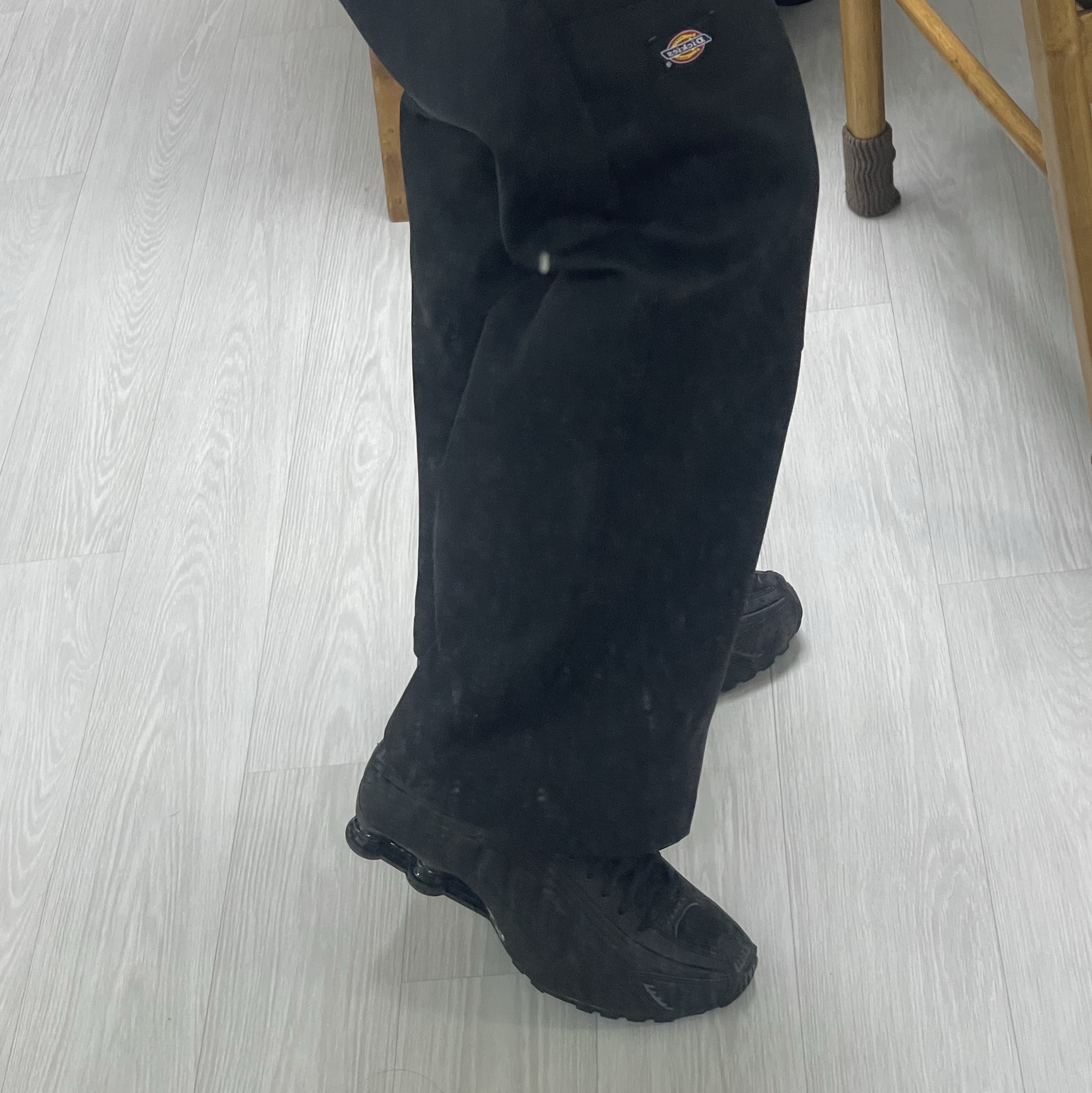 (W) Nike Shox R4 Black 착용 스타일